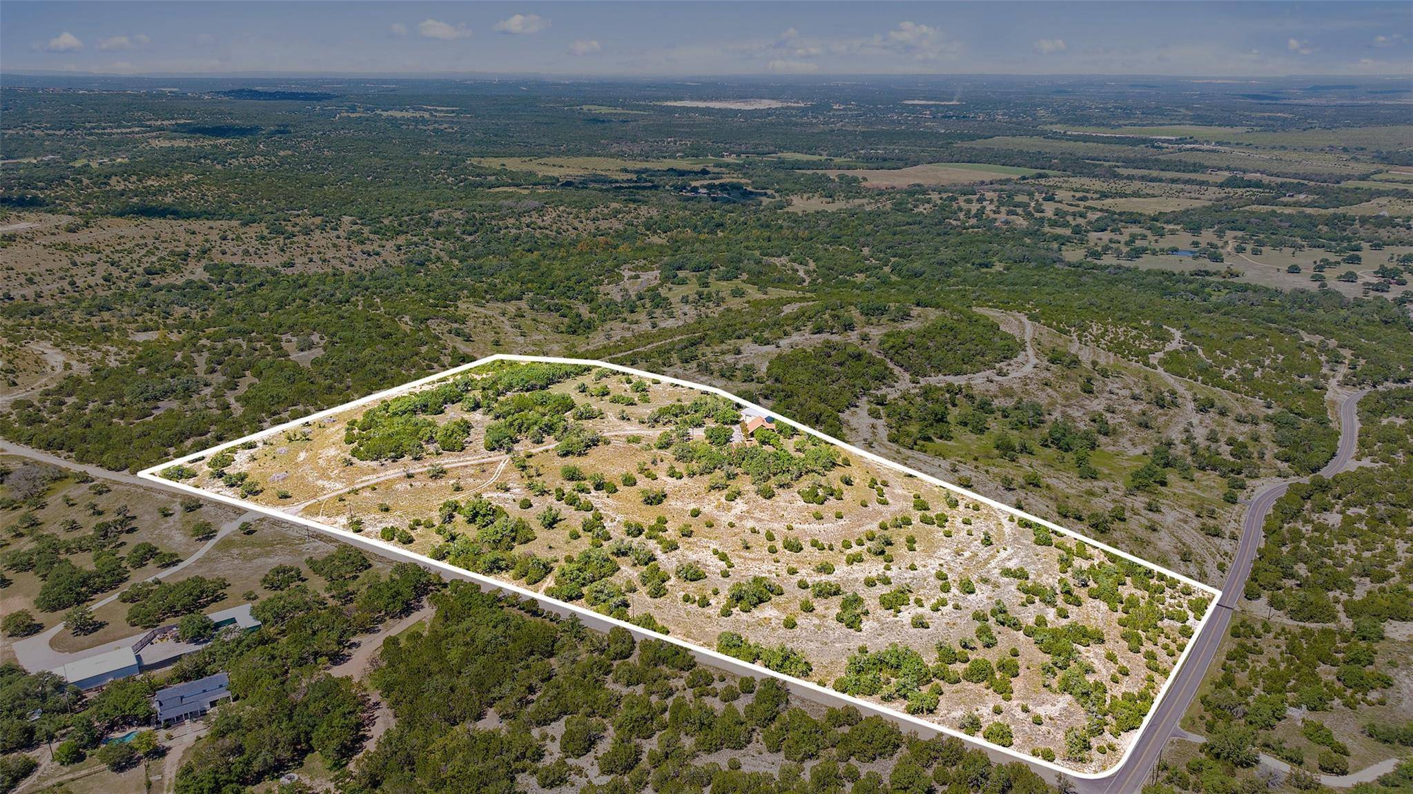 Spicewood, TX 78669,226 Hall LN