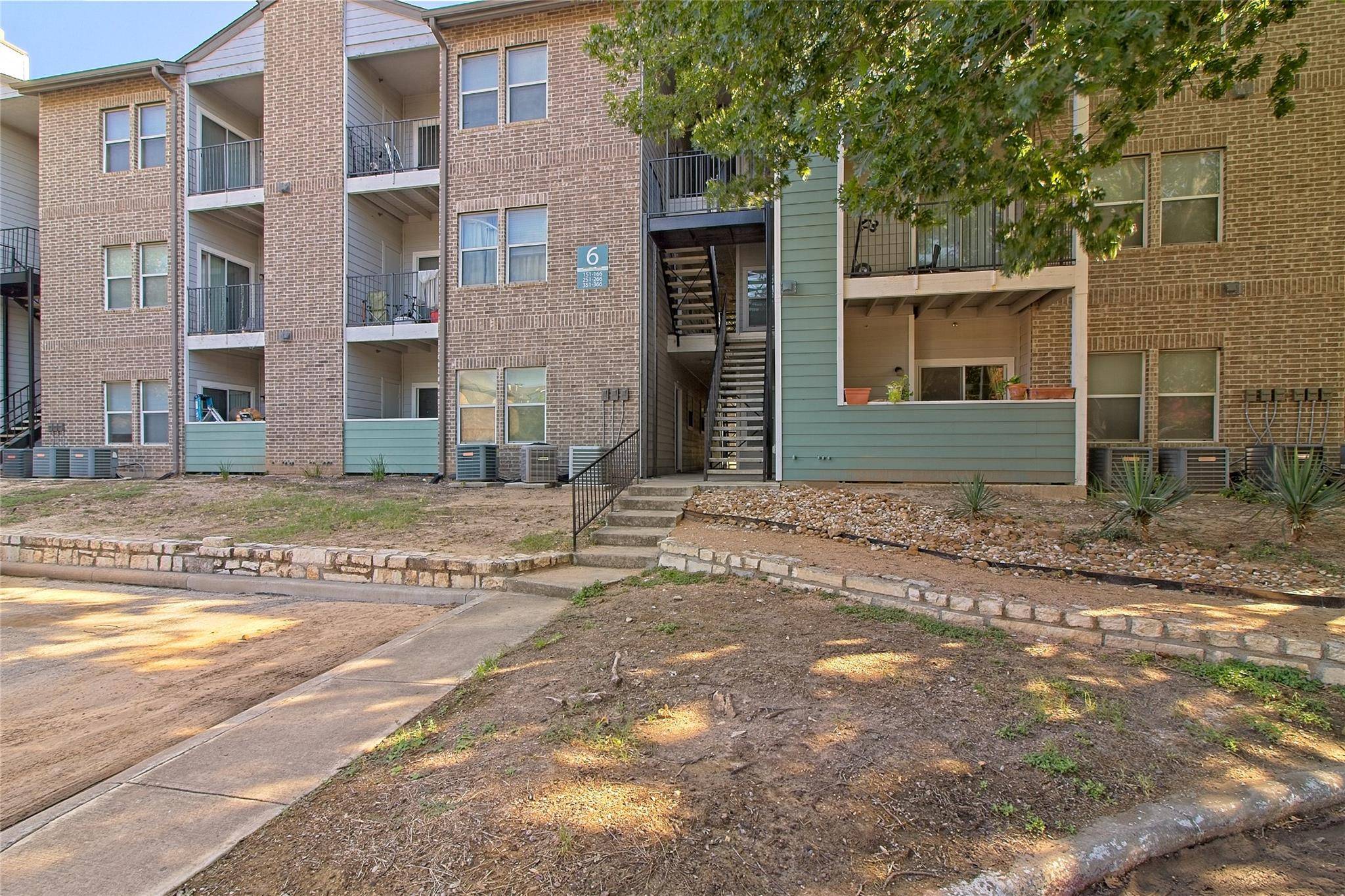 Austin, TX 78758,12166 Metric BLVD #354