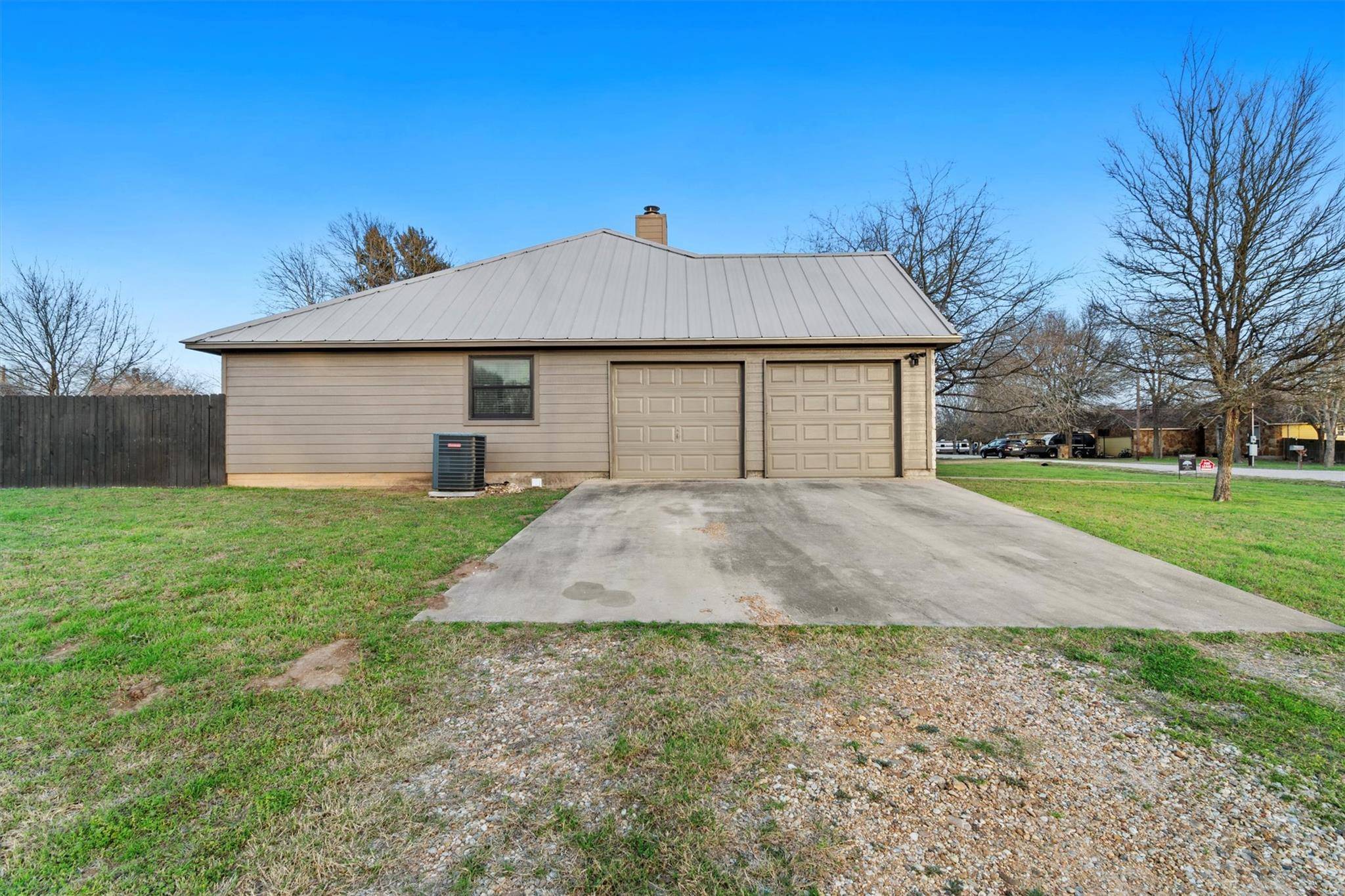 Bastrop, TX 78602,104 Kalalea LN