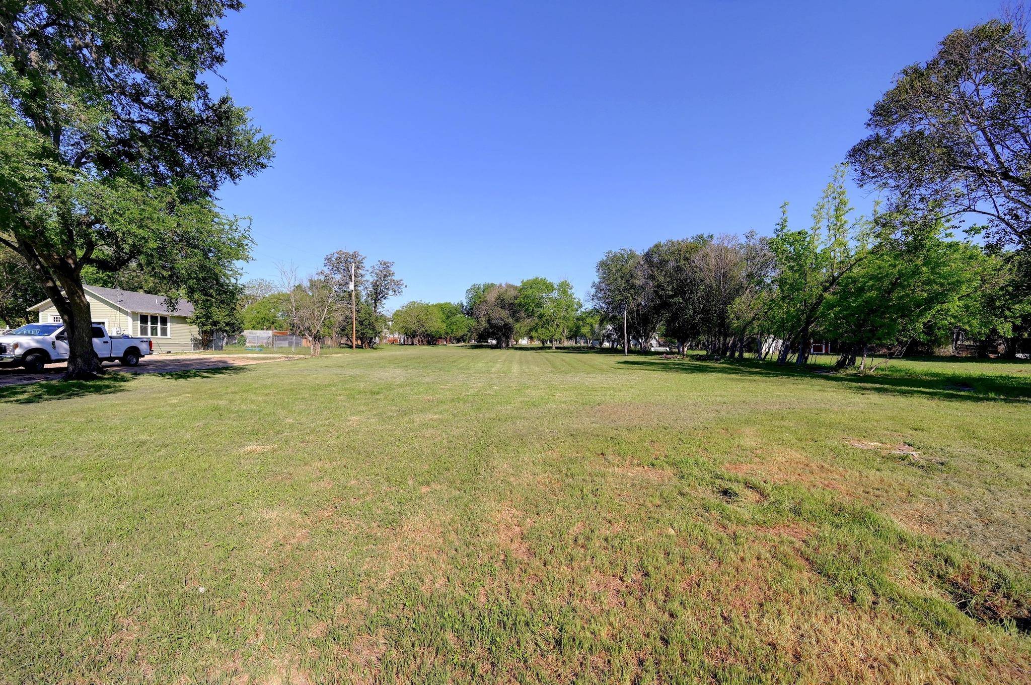 San Marcos, TX 78666,724 Valley ST
