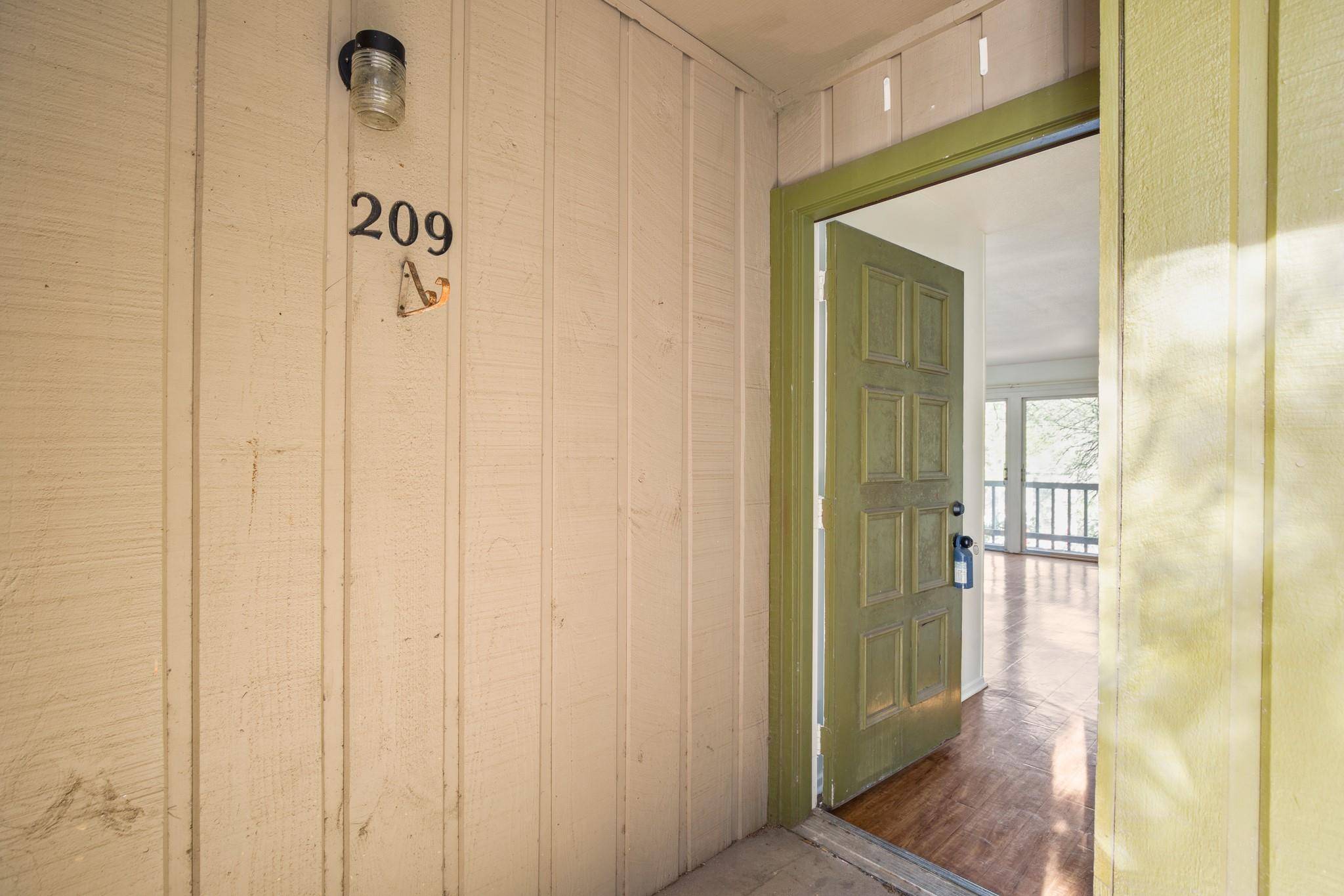 Austin, TX 78704,620 S 1st ST #209