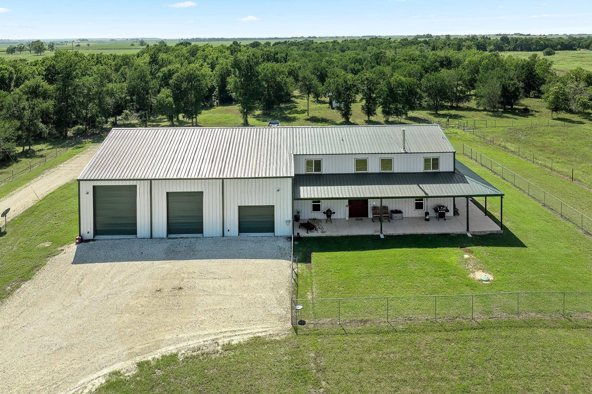 Thorndale, TX 76577,463 County Road 436