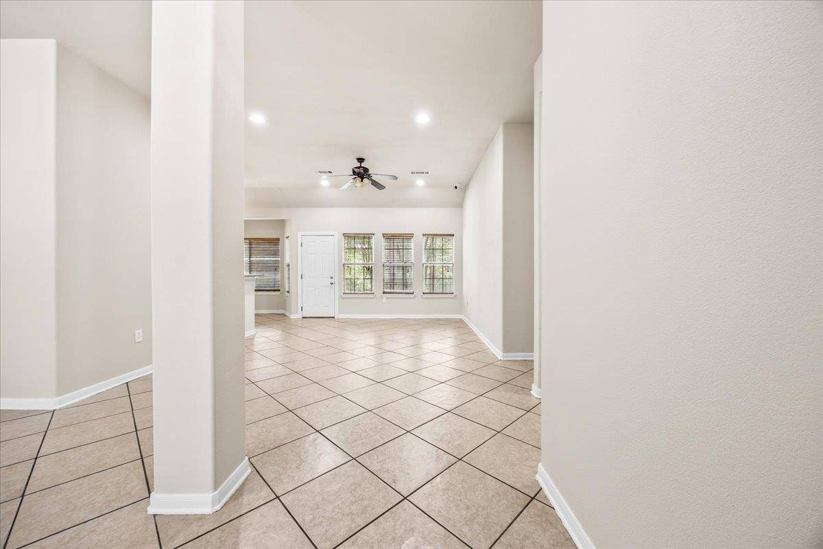 Bastrop, TX 78602,145 Moon Mist DR
