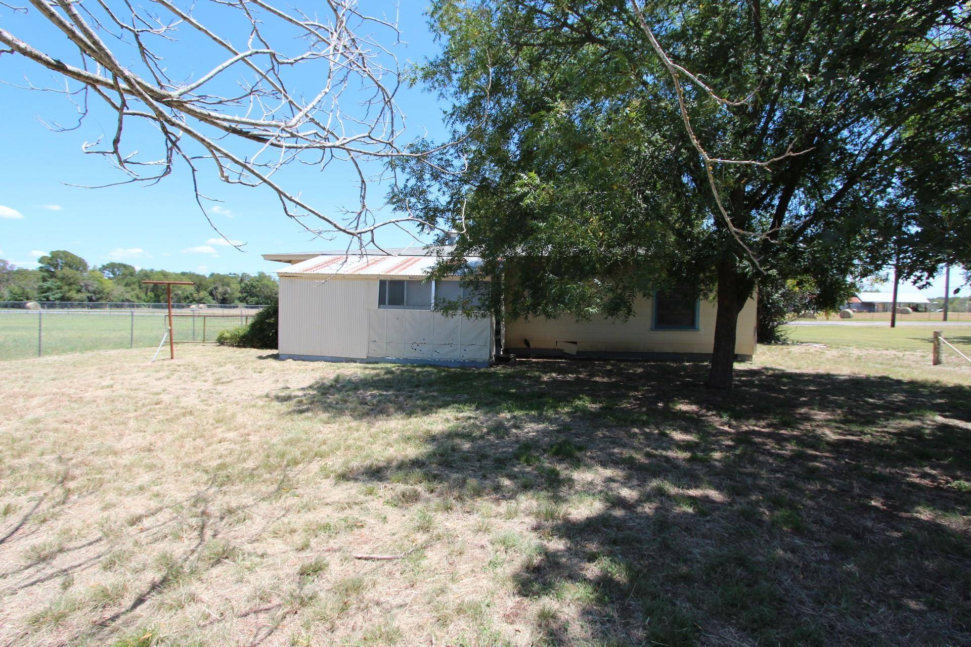 Blanco, TX 78606,47 Mesquite ST