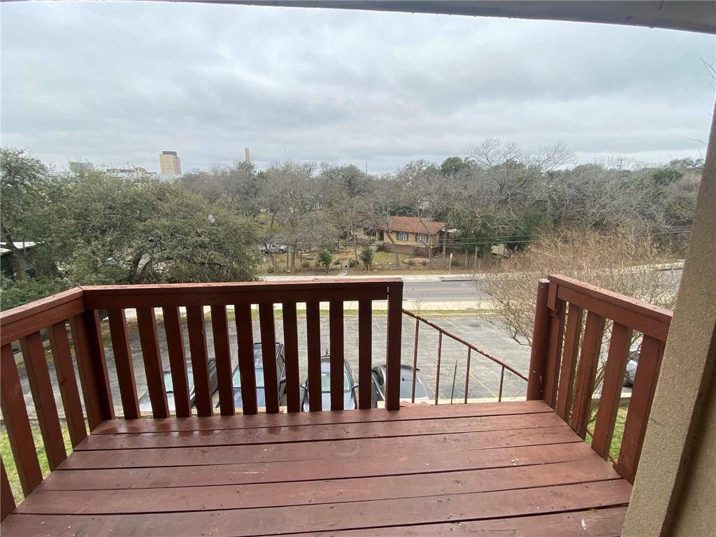 San Marcos, TX 78666,906 N Lbj DR #4