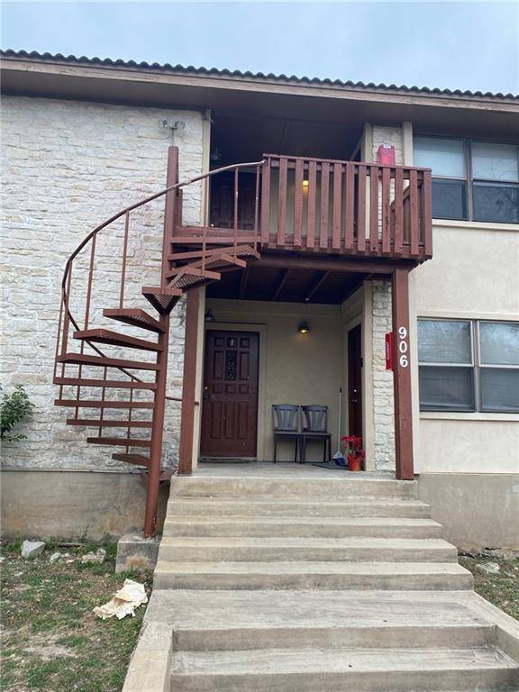 San Marcos, TX 78666,906 N Lbj DR #4