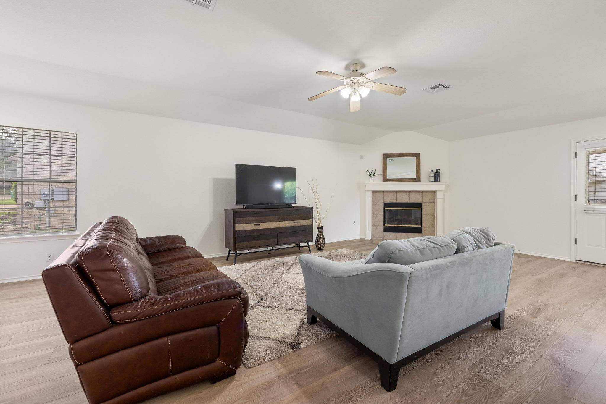 Cedar Park, TX 78613,1643 Abbey LN