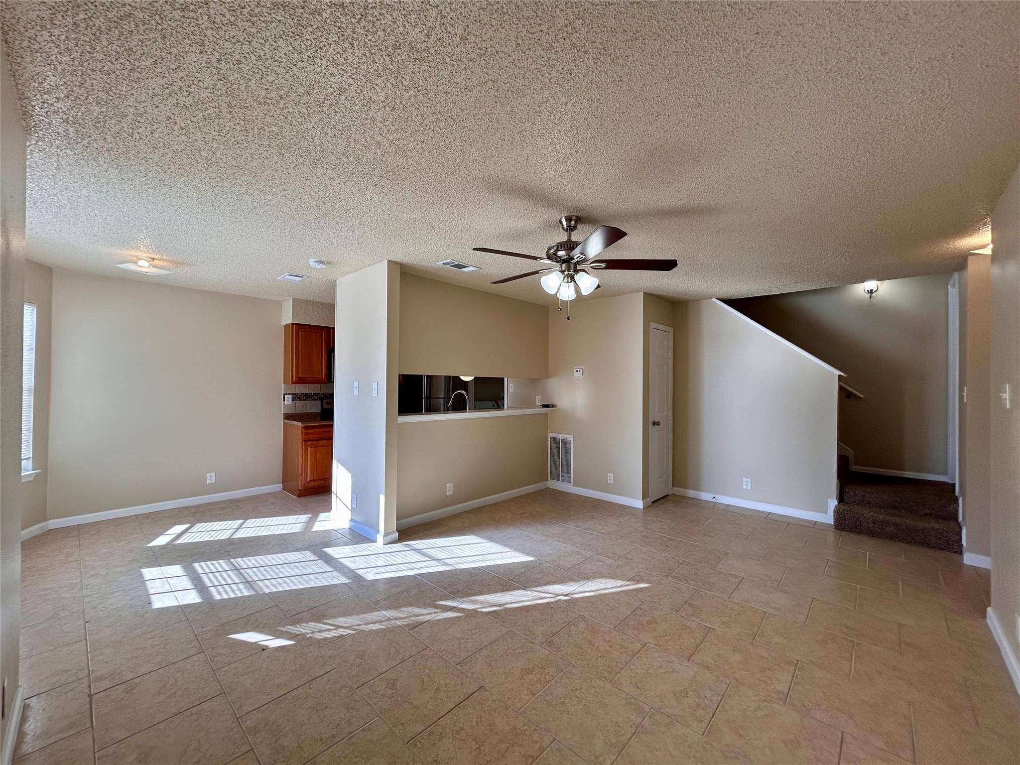 Austin, TX 78741,2010 Kirksey DR ## B