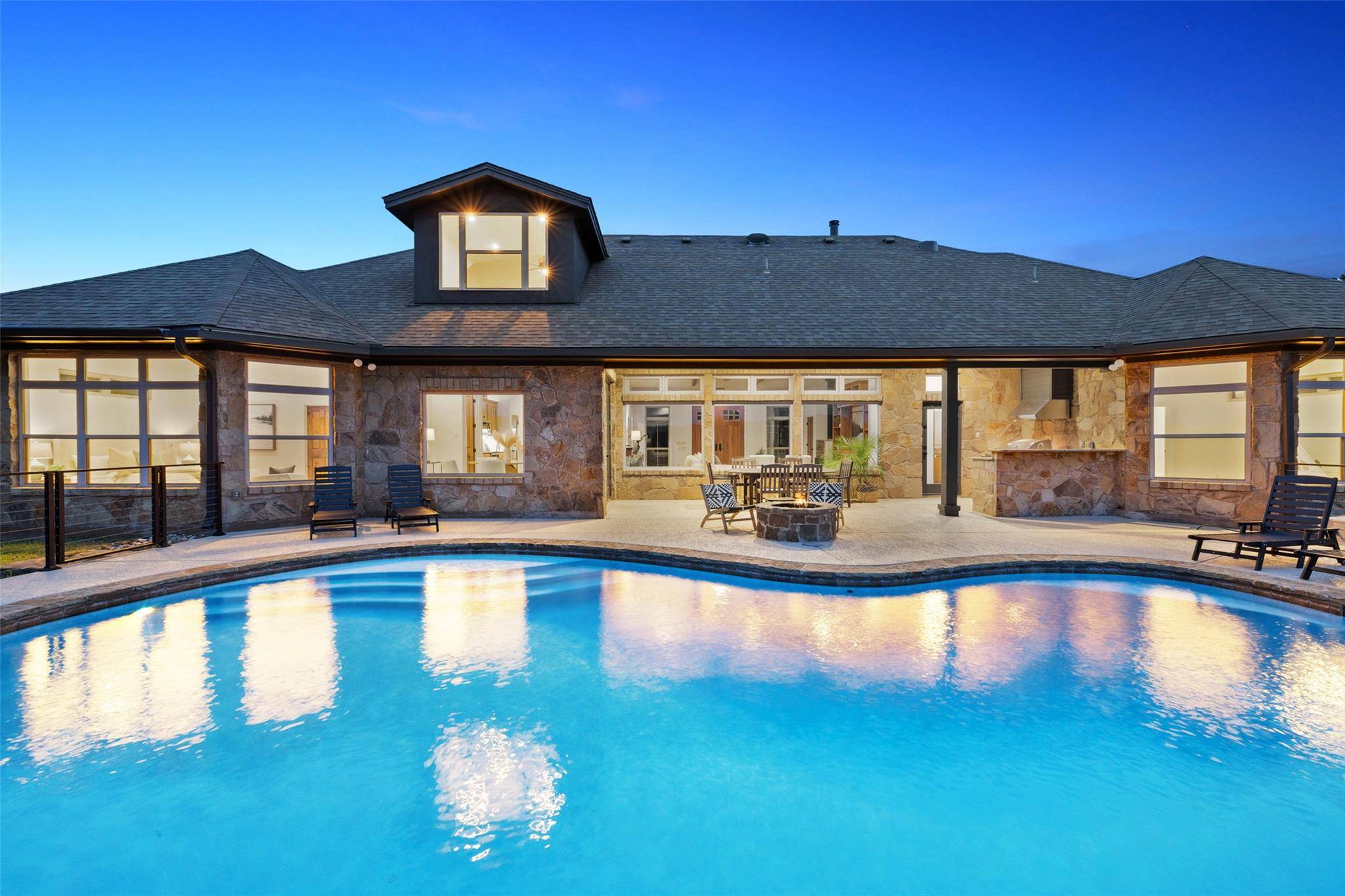 Dripping Springs, TX 78620,321 Hannah DR
