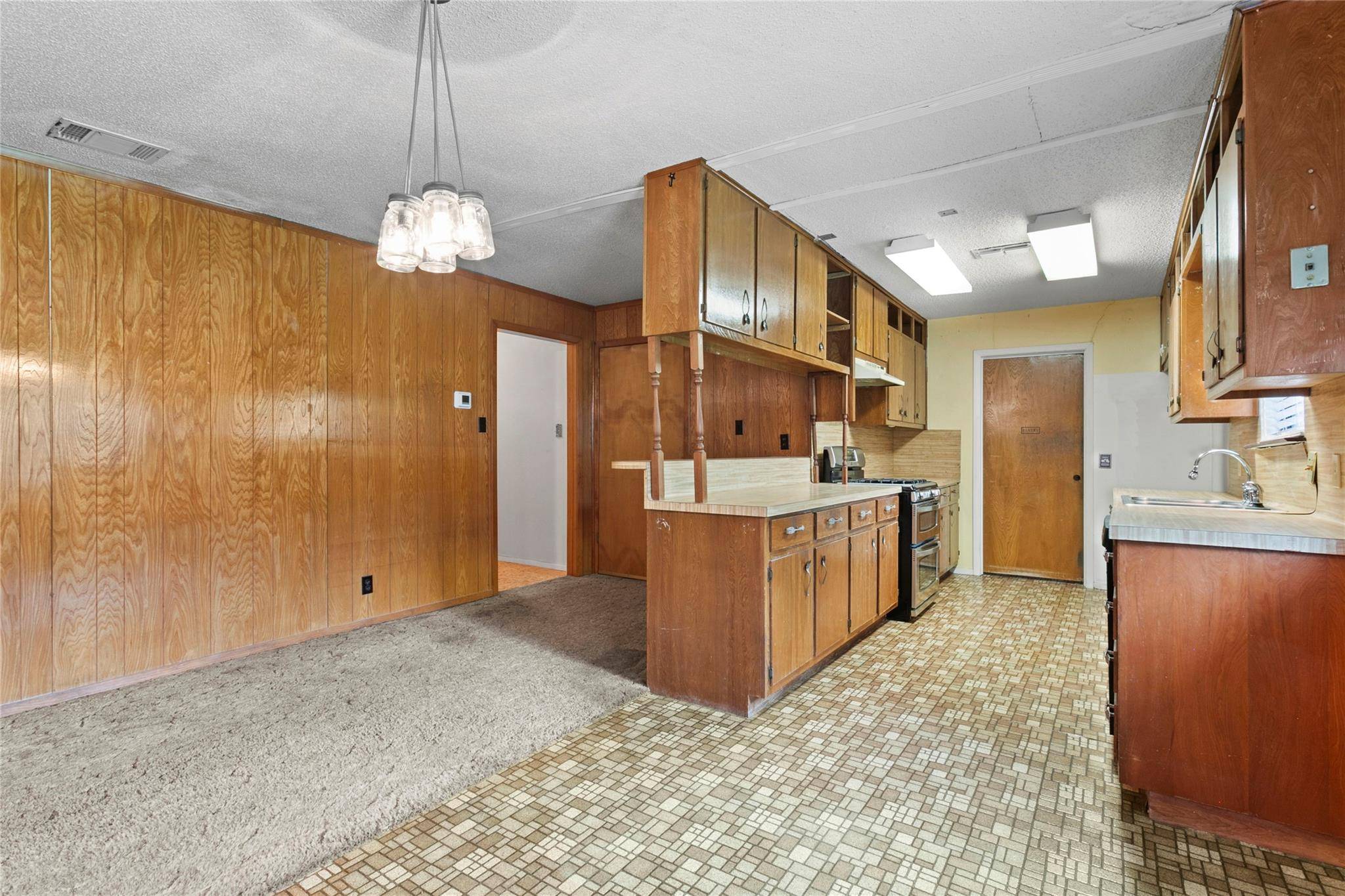 Manor, TX 78653,209 E Rector ST