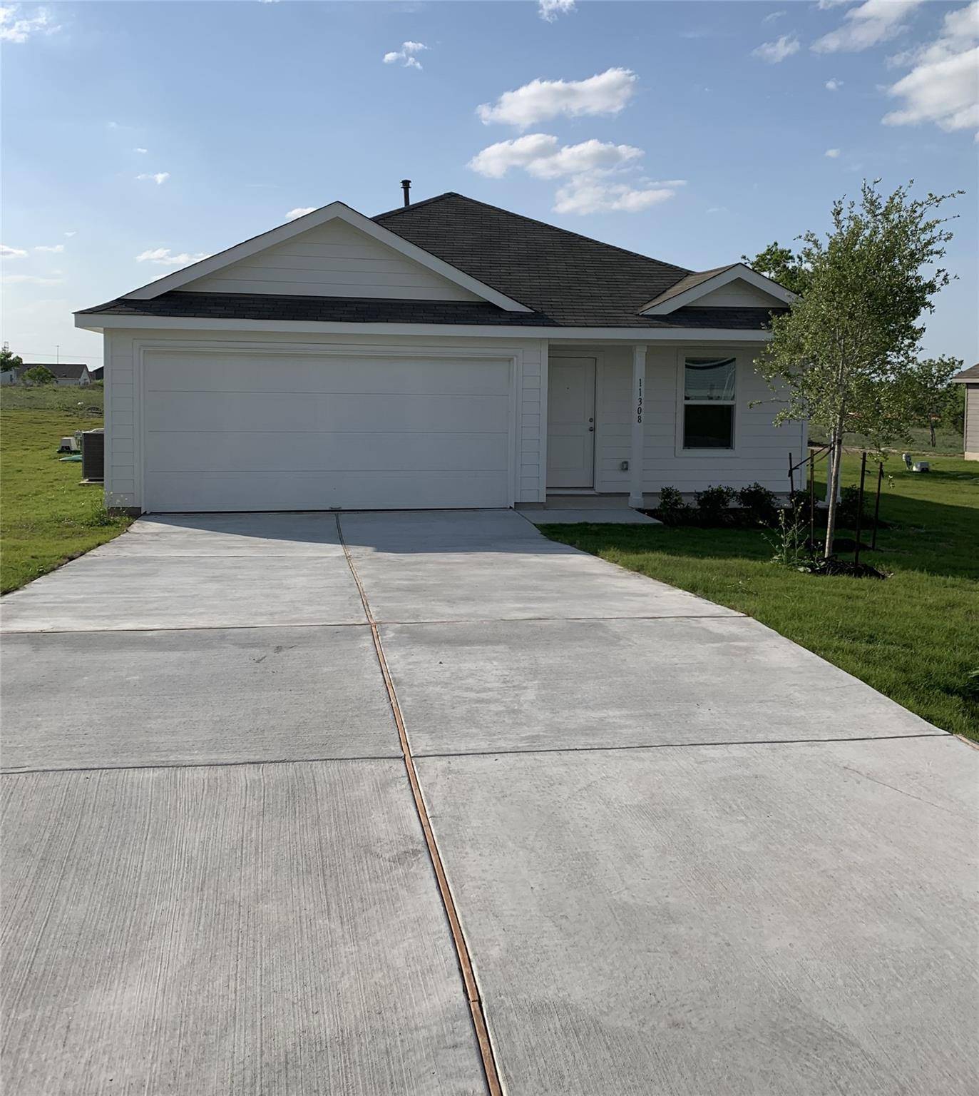 Mustang Ridge, TX 78610,11308 Superior Bay LN