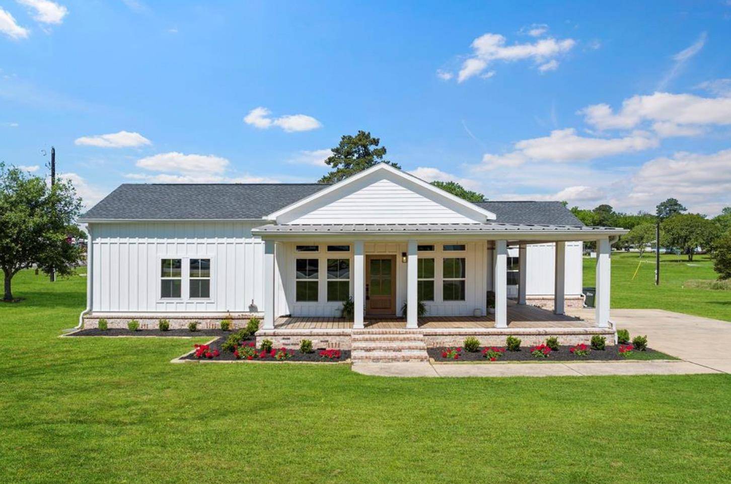 New Ulm, TX 78950,539 Elm ST