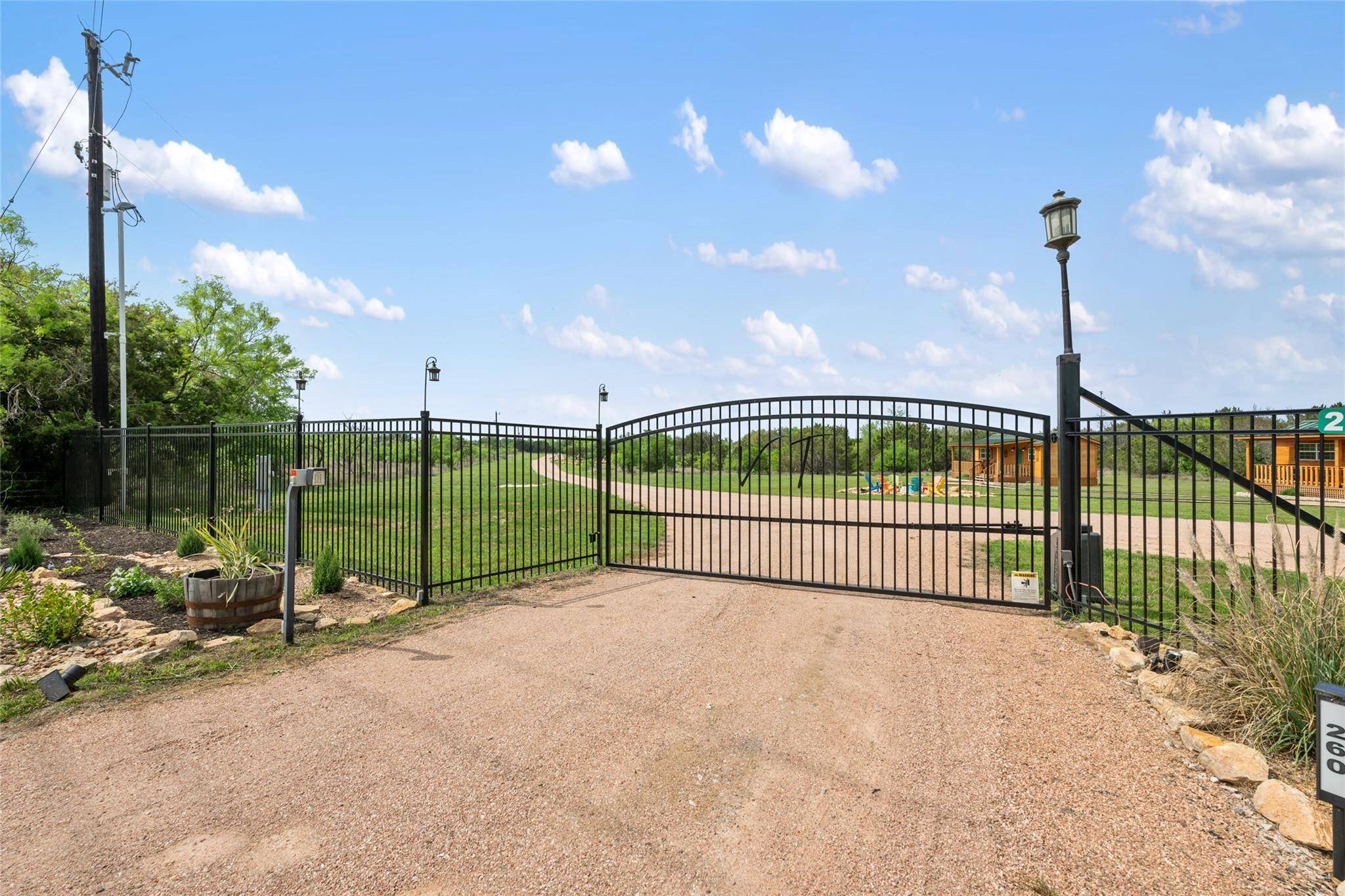 Spicewood, TX 78669,212 County Road 413