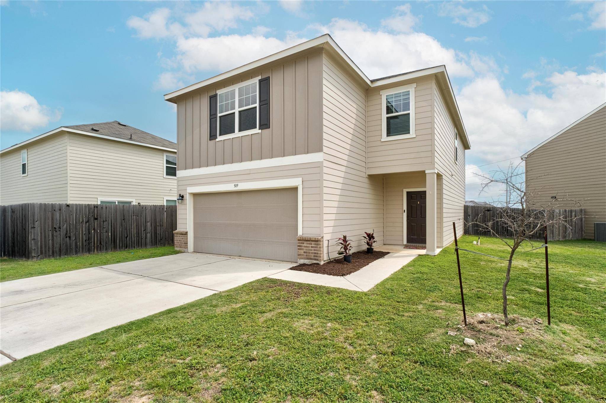 Jarrell, TX 76537,509 Peony CT
