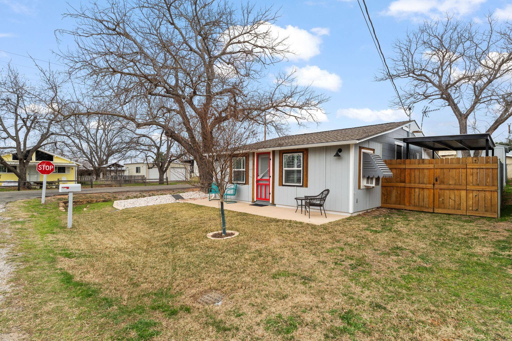 Tow, TX 78672,201 Sycamore