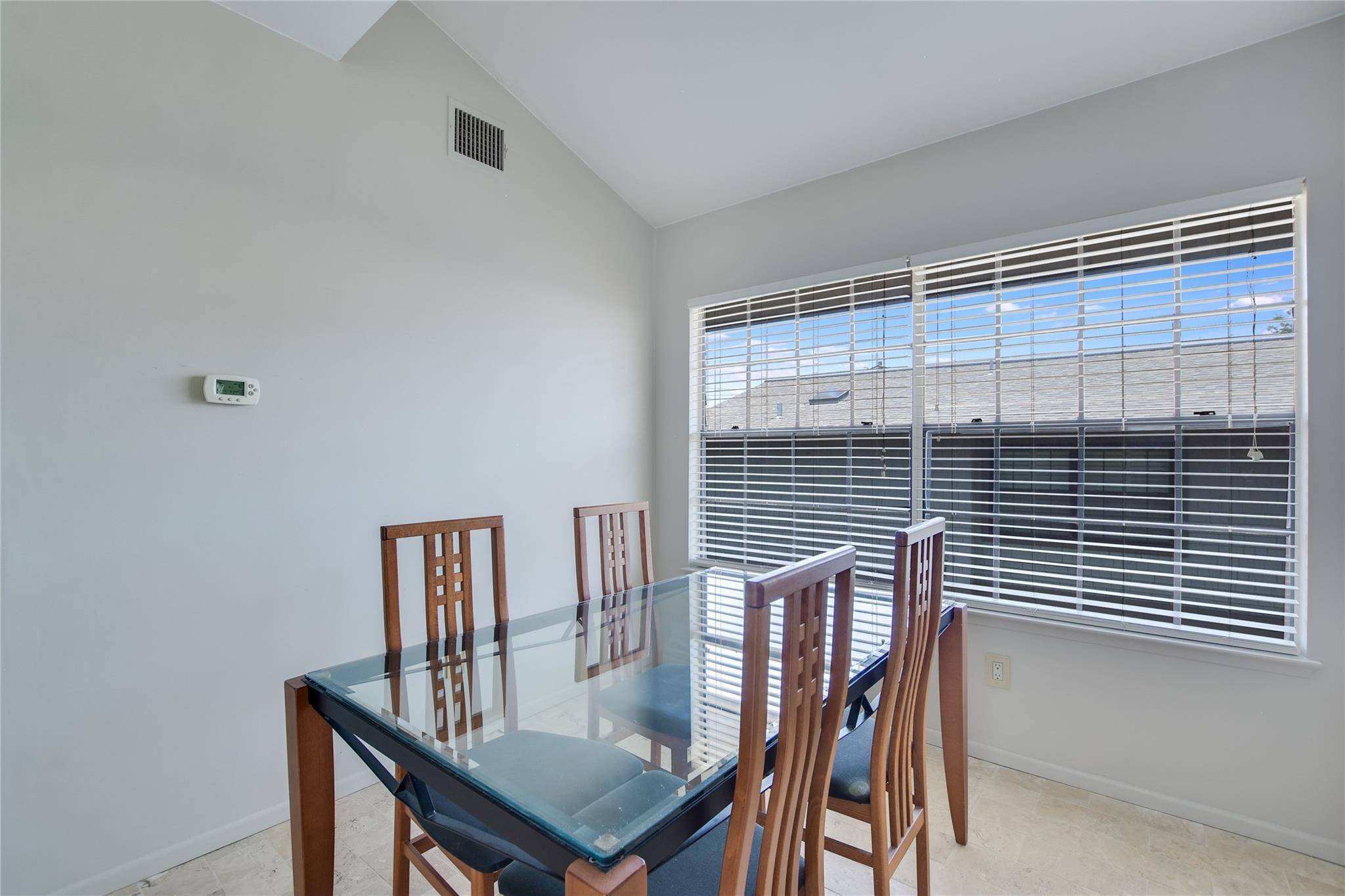 Austin, TX 78731,7122 Wood Hollow DR #102