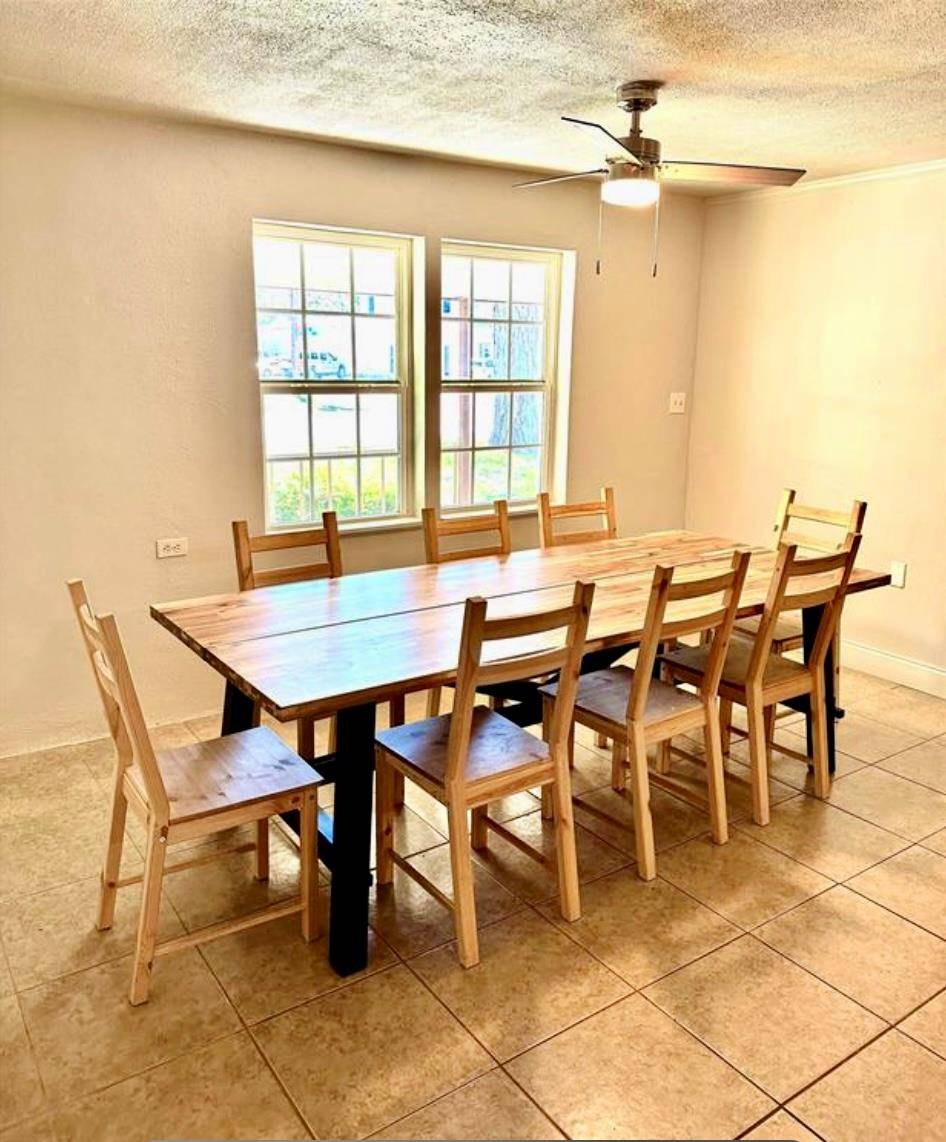 Smithville, TX 78957,101 Byrne ST