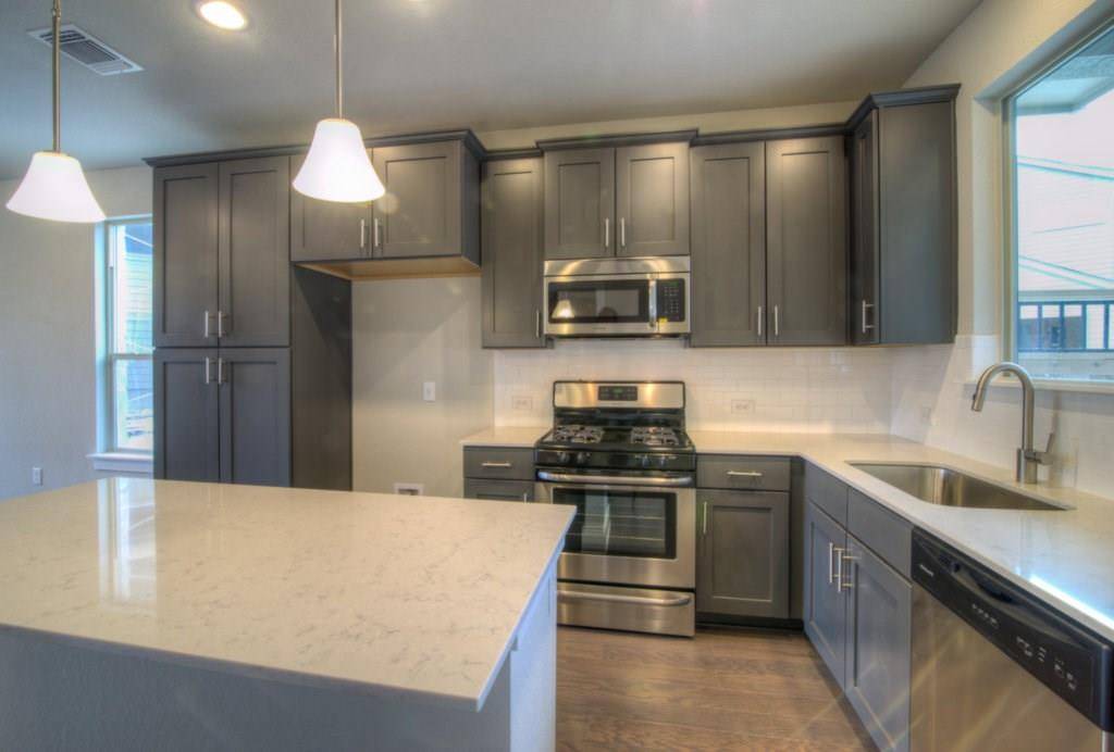Austin, TX 78757,7411 Pantherpaw ST