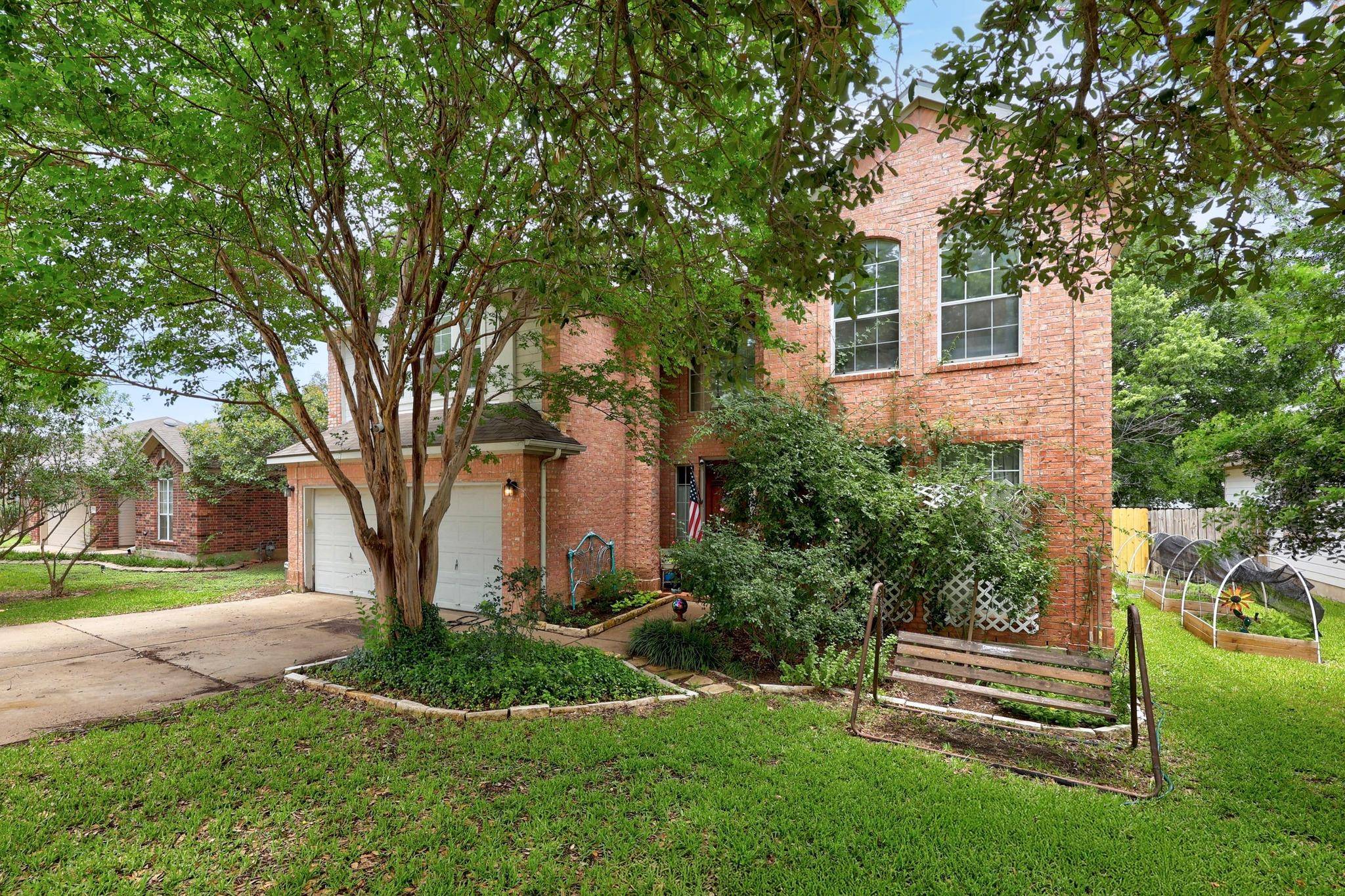 Leander, TX 78641,1306 River Oak DR