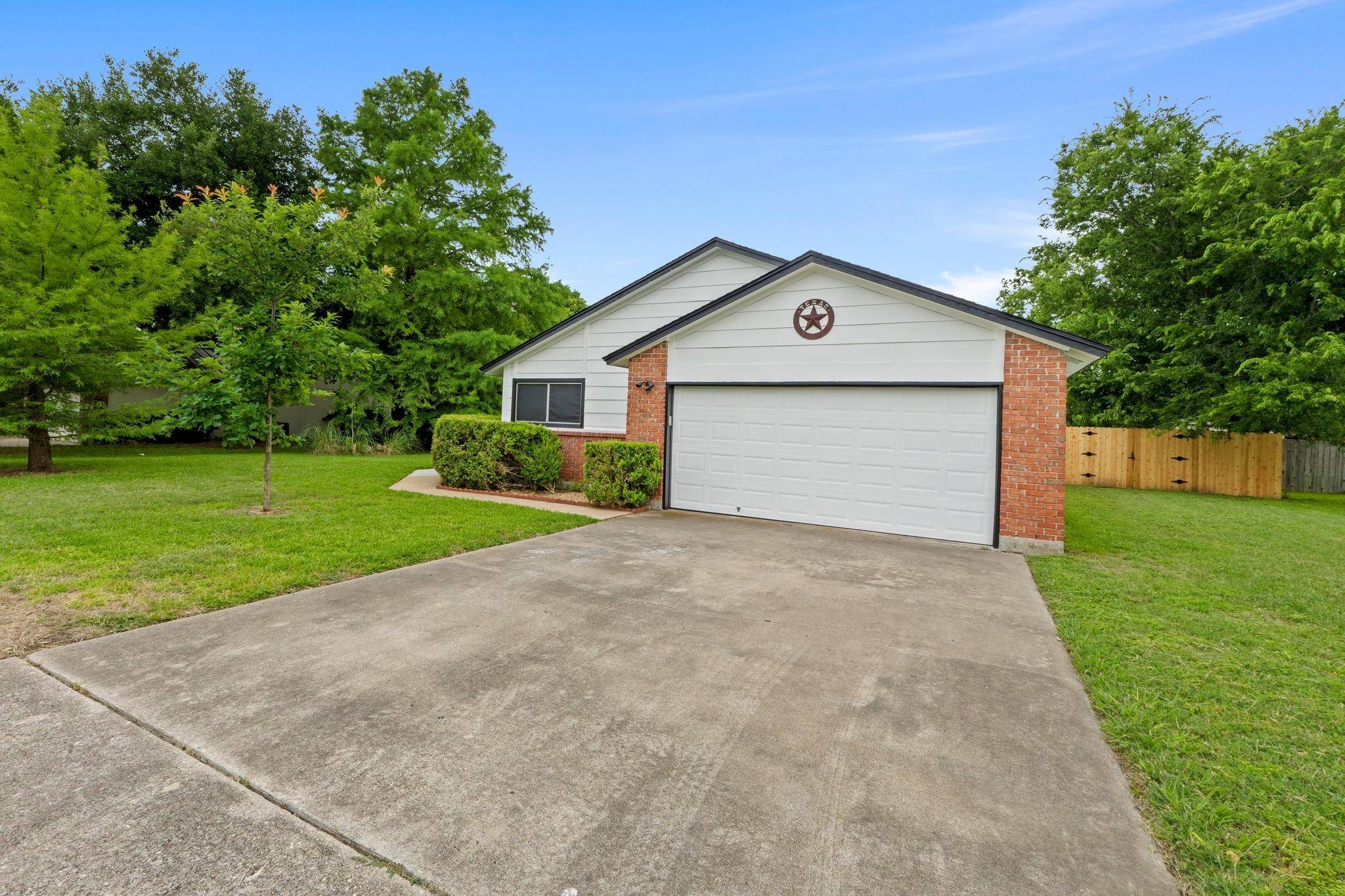 Austin, TX 78729,13402 Briar Hollow DR