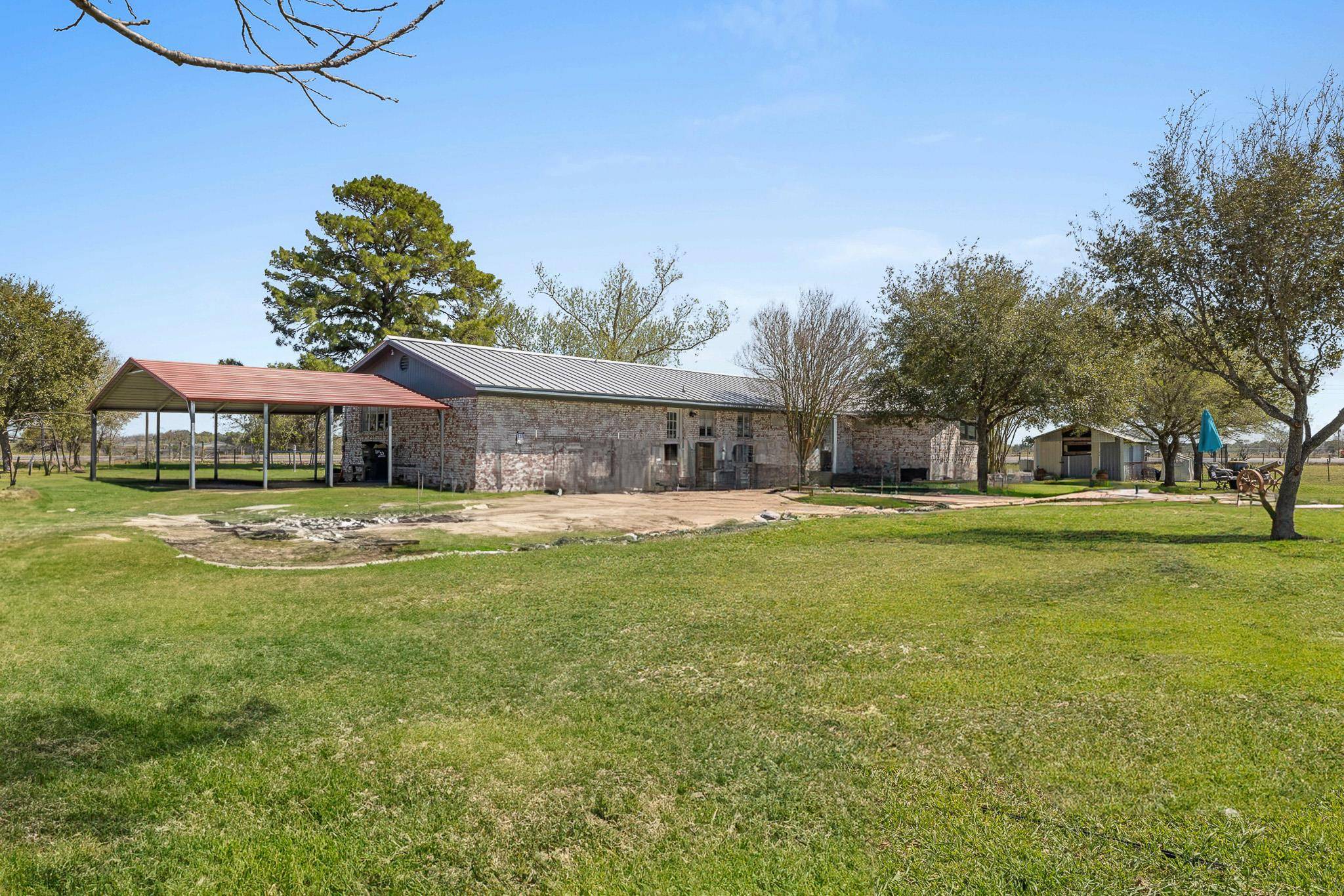 La Grange, TX 78945,8646 Fm 155