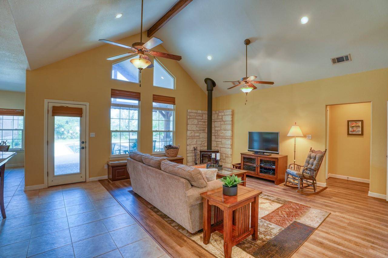 Horseshoe Bay, TX 78657,1050 Twisted Oak DR