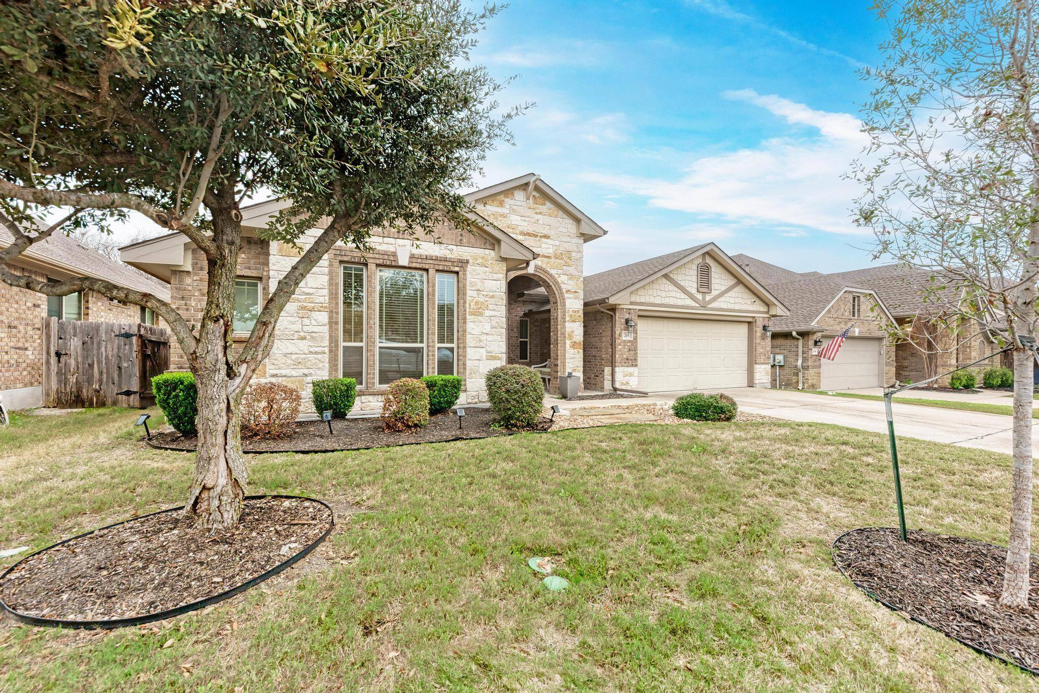 Hutto, TX 78634,205 Lismore ST