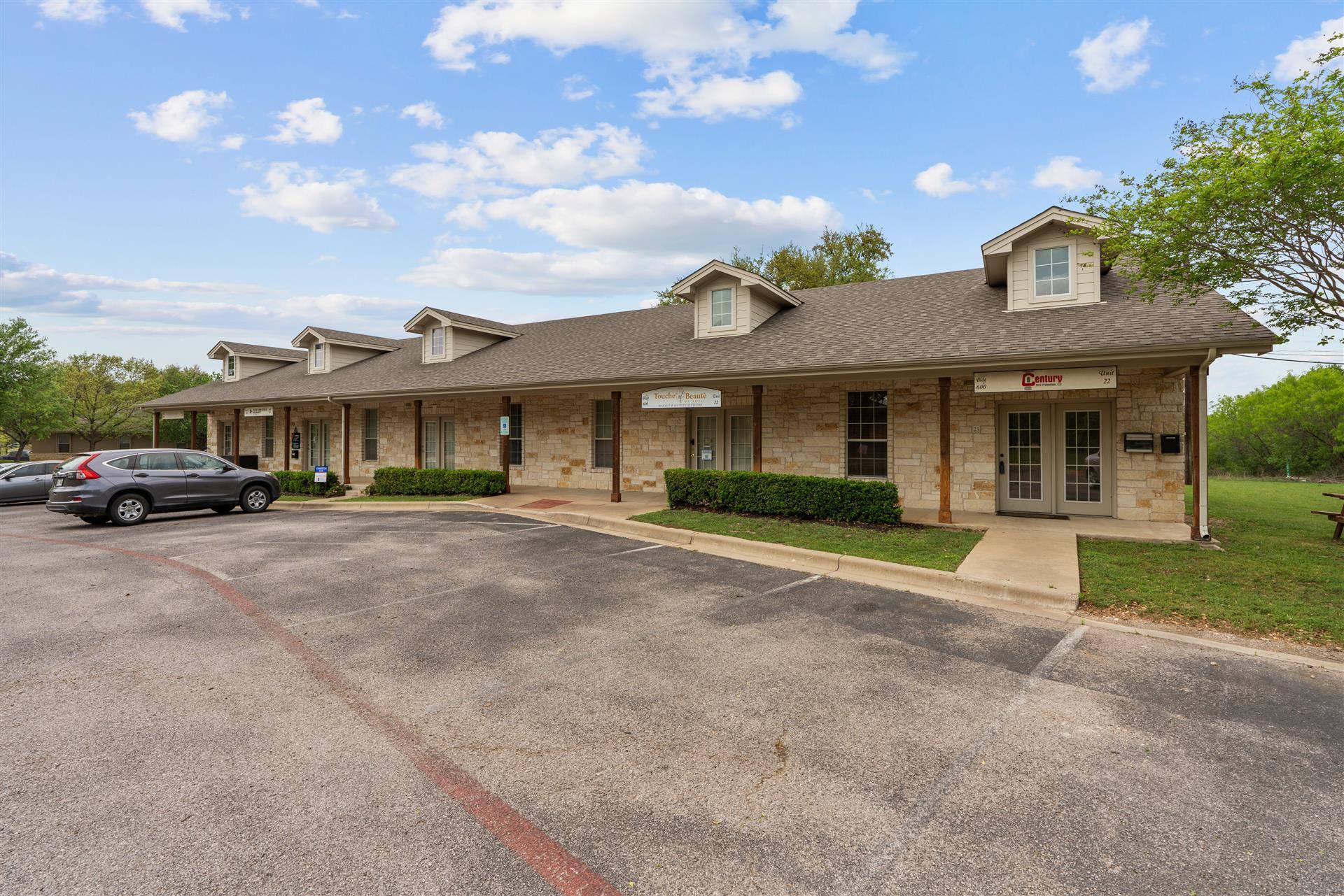 Round Rock, TX 78665,3000 Joe Dimaggio BLVD #23