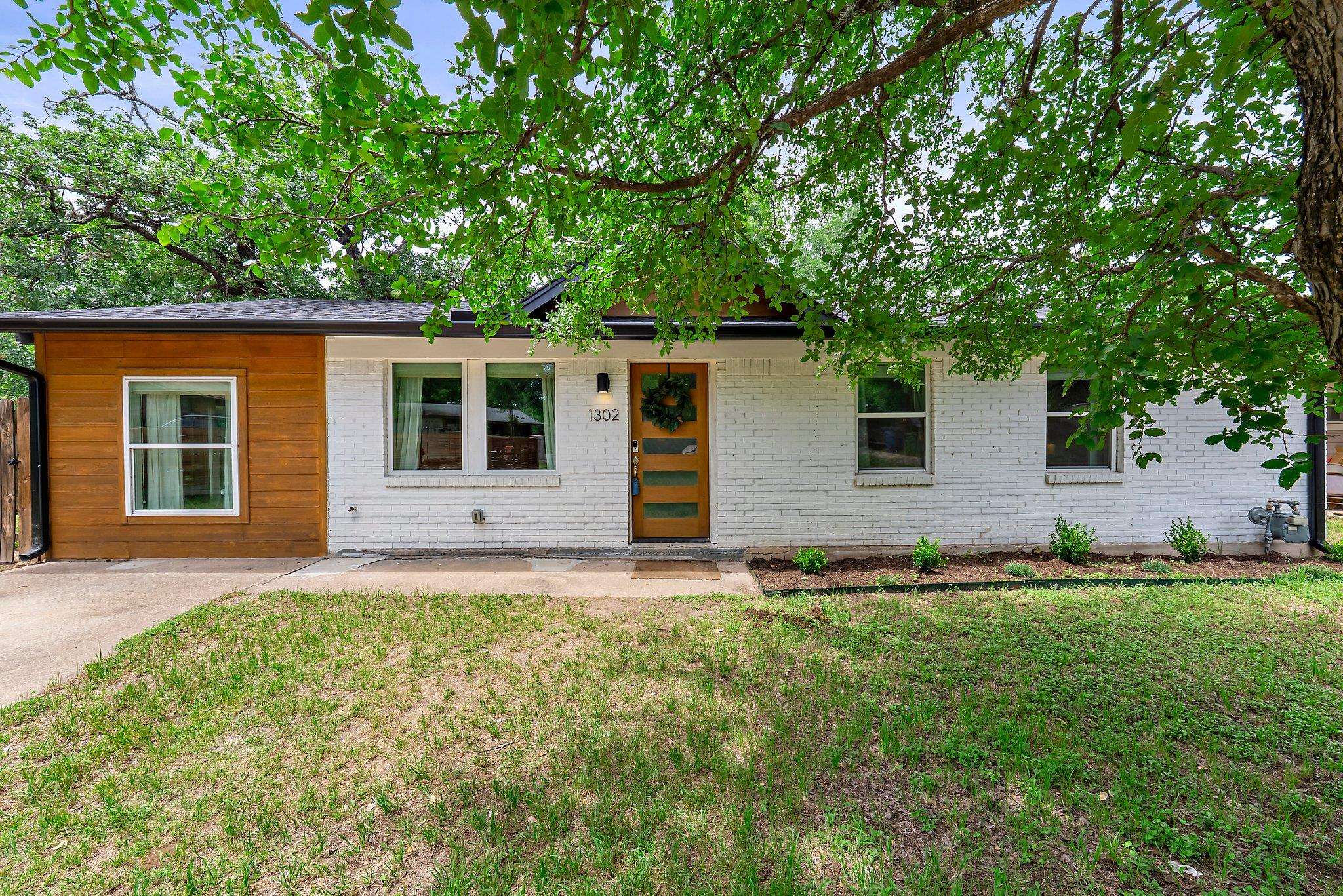 Austin, TX 78721,1302 Astor PL