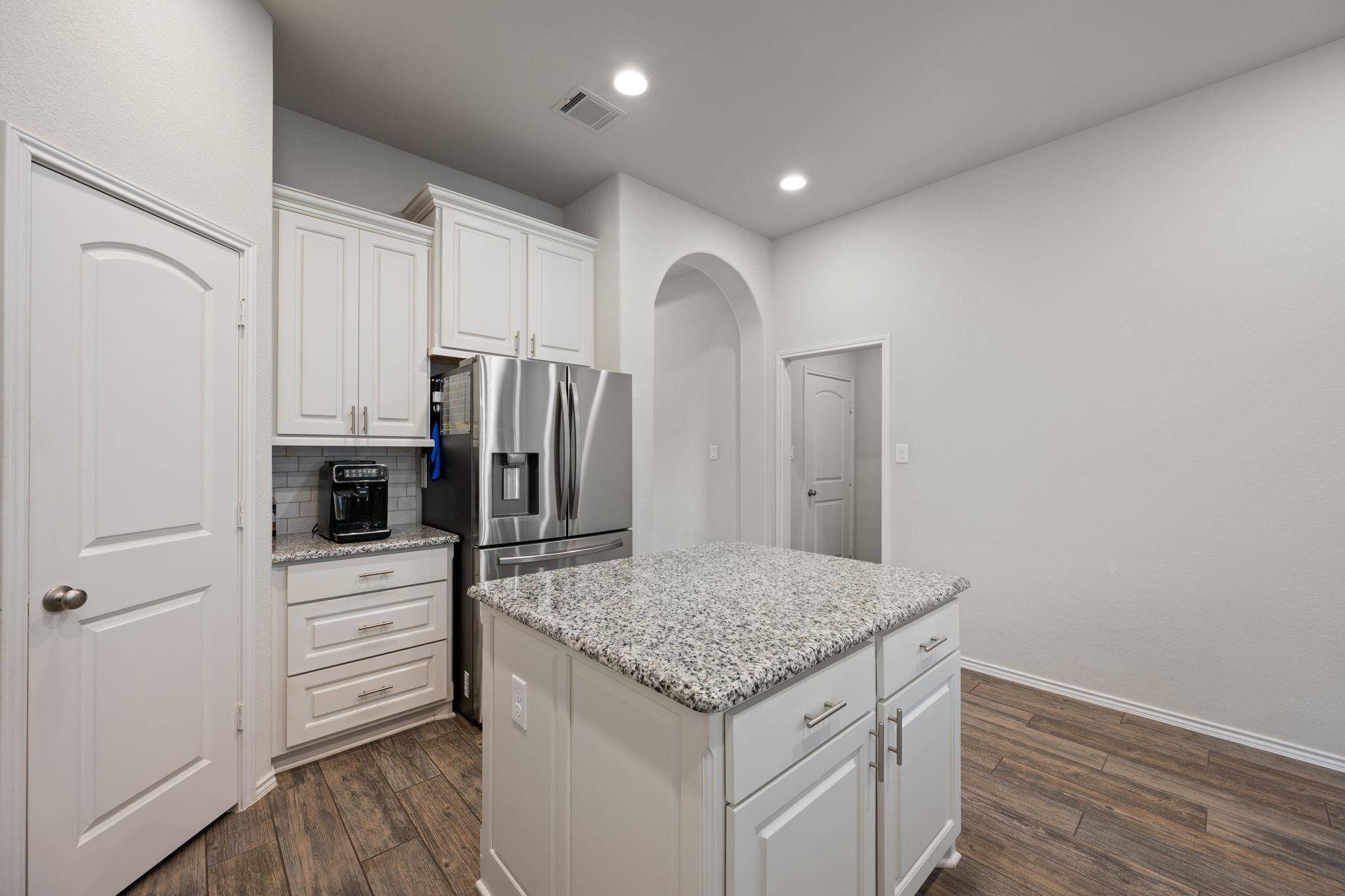 San Marcos, TX 78666,204 Lacey Oak LOOP