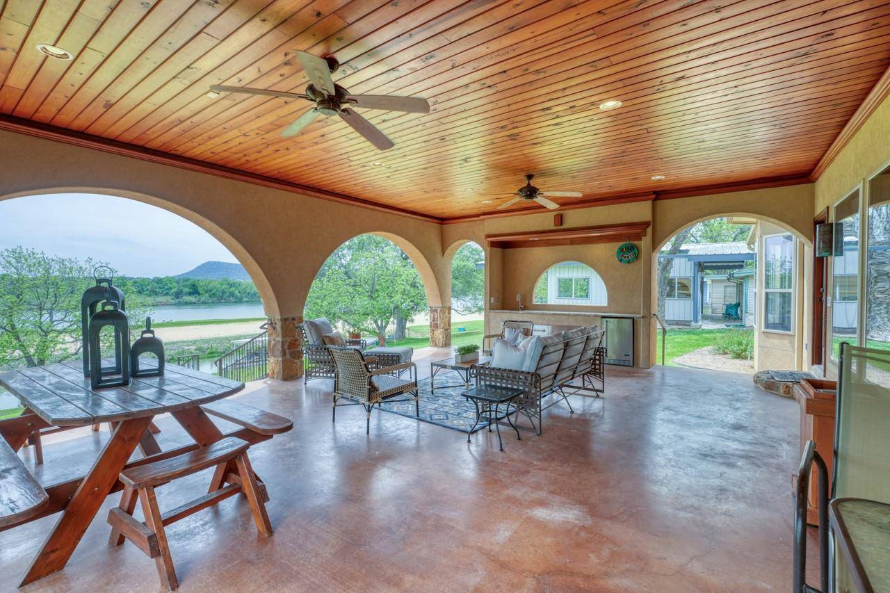 Kingsland, TX 78639,3320 River Oaks DR