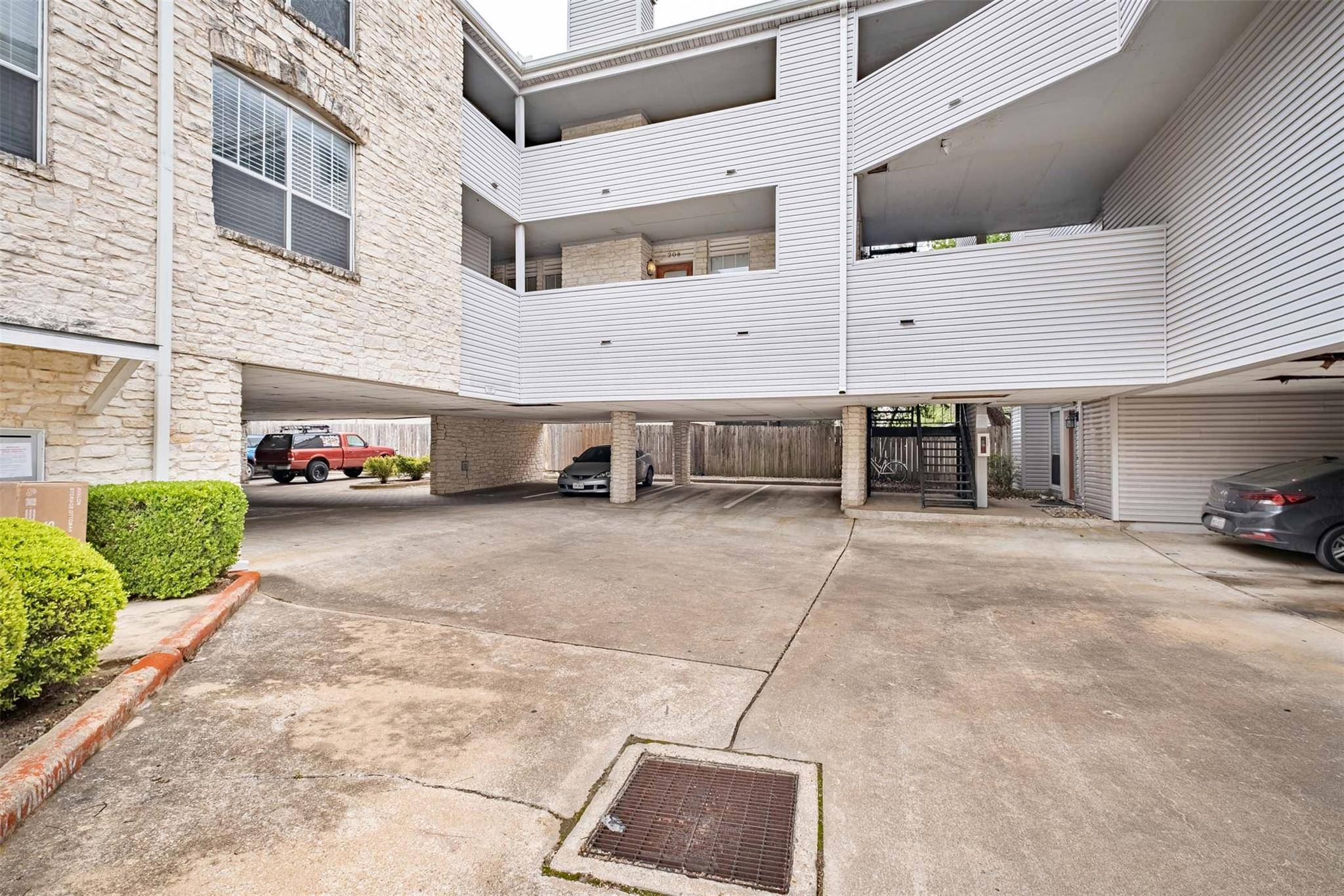 Austin, TX 78703,2520 Quarry RD #102