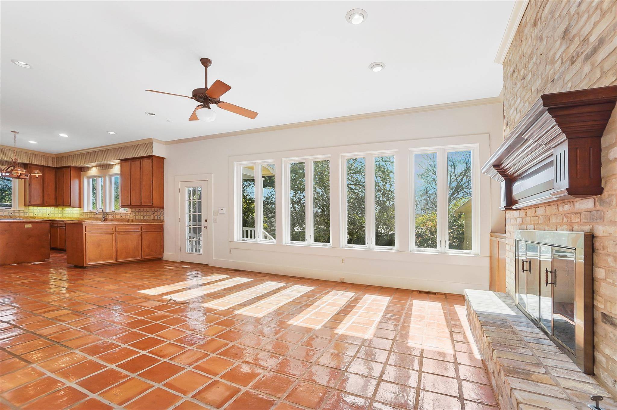 San Marcos, TX 78666,819 Belvin ST