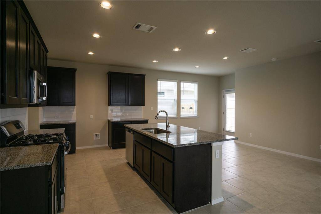 Maxwell, TX 78656,179 White Dunes DR