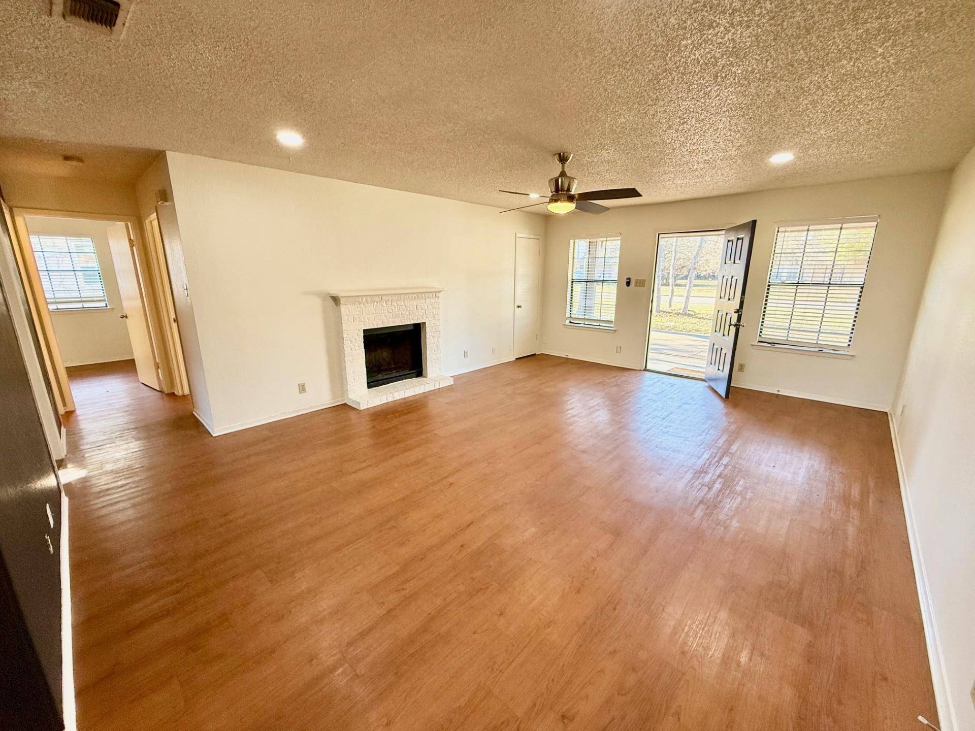 Georgetown, TX 78628,508 Algerita DR #B