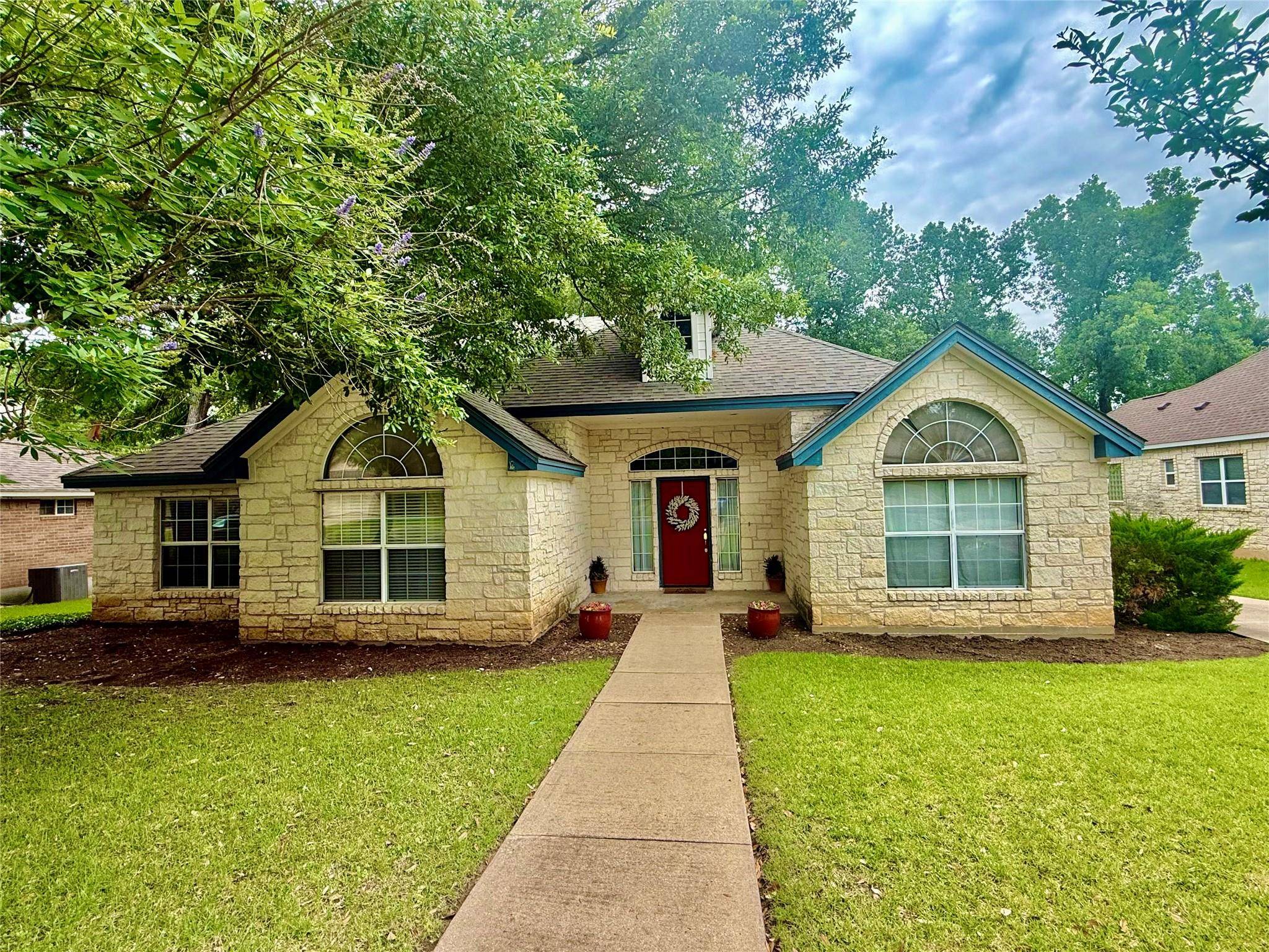 Elgin, TX 78621,1127 Robin RD