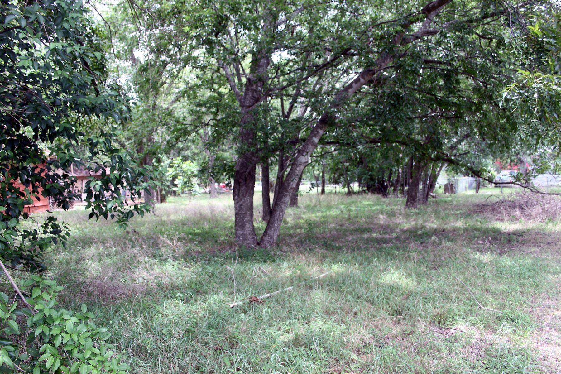 Lockhart, TX 78644,00 Laredo ST