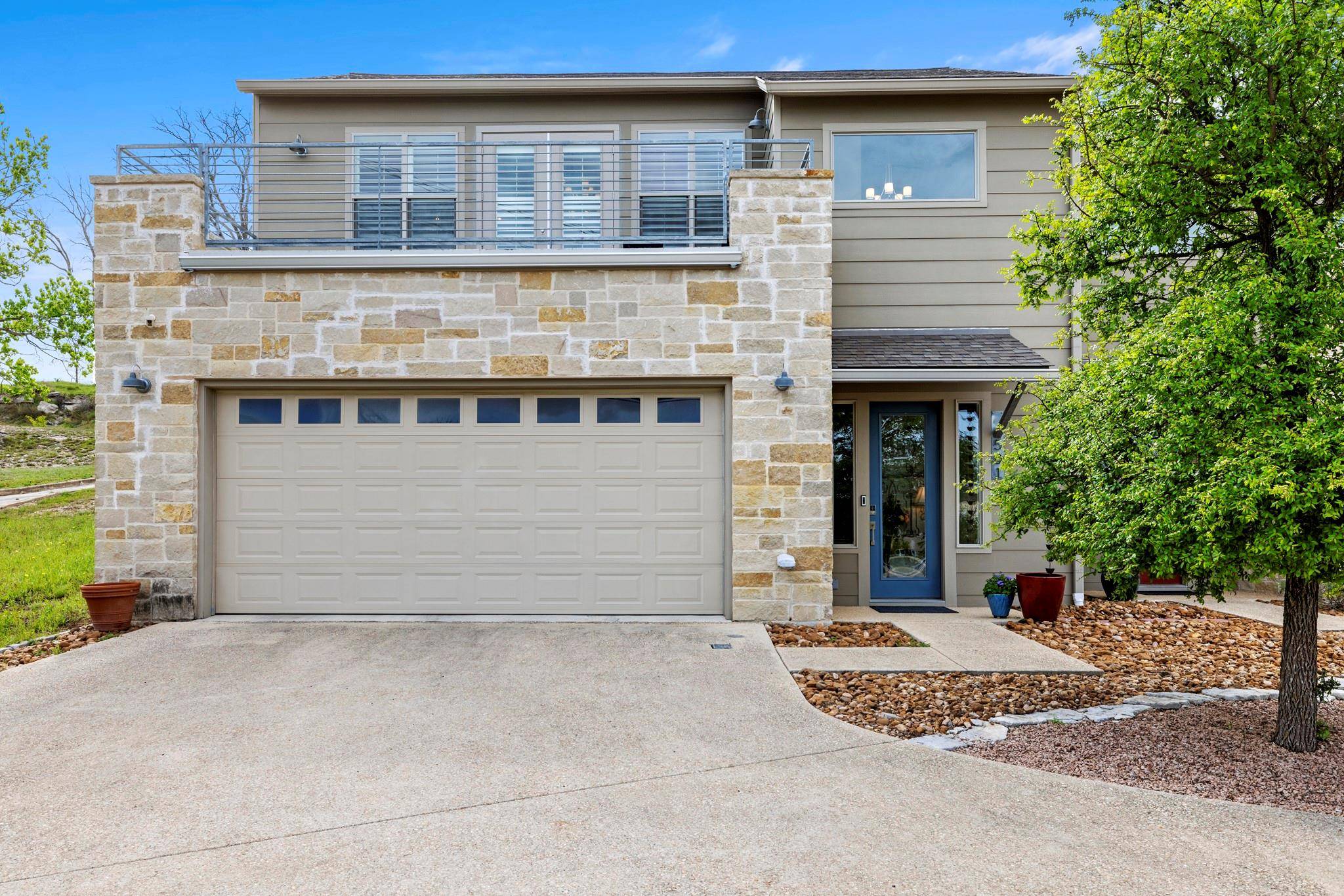 Fredericksburg, TX 78624,501 Winding WAY