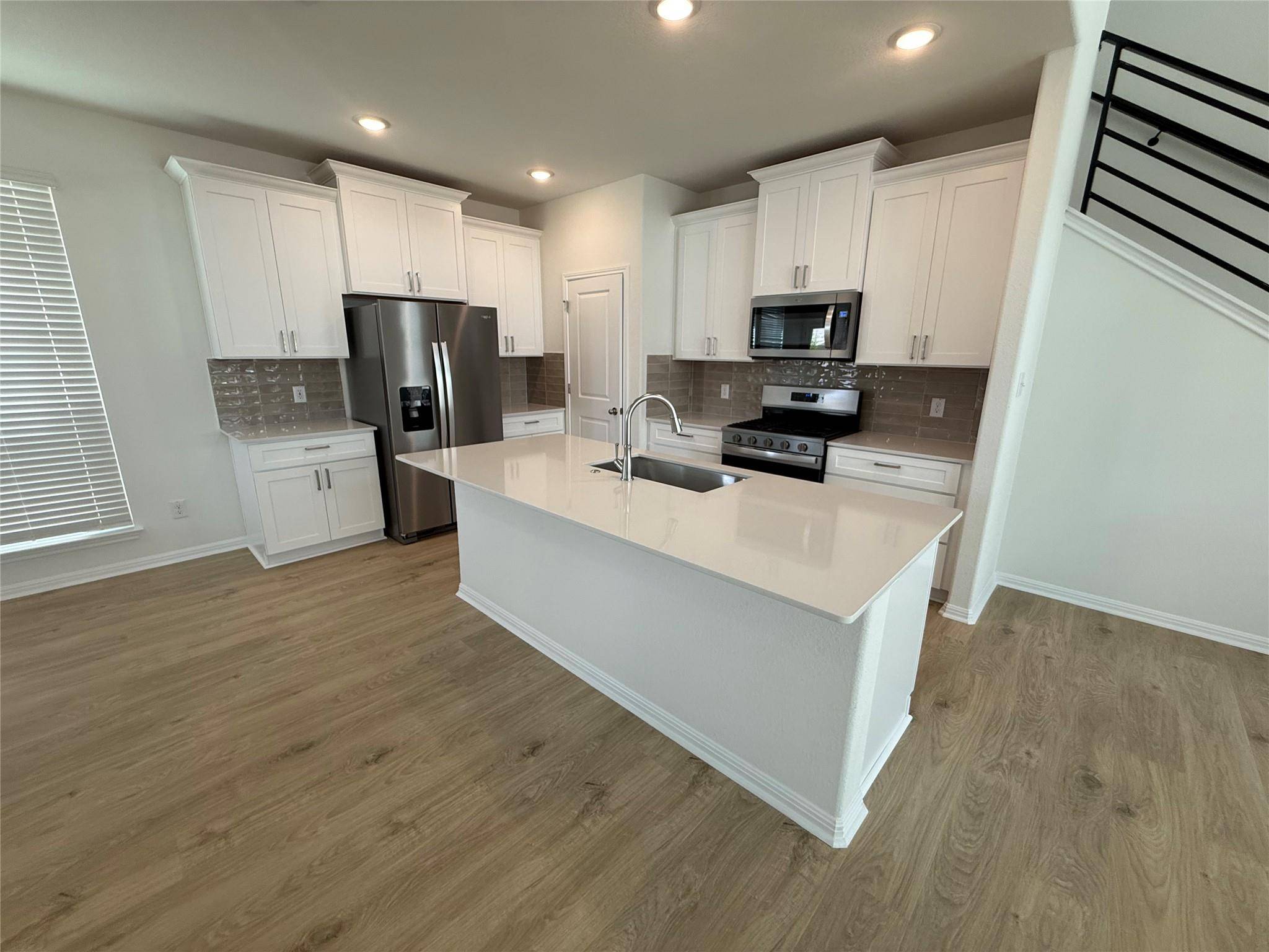 Kyle, TX 78640,142 White Horses DR
