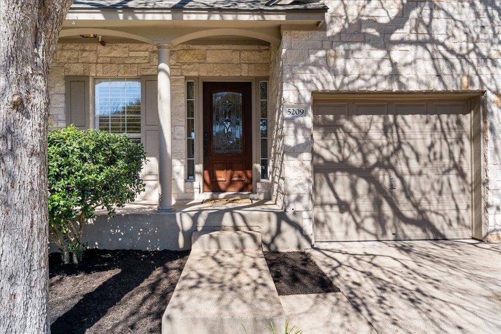 Austin, TX 78739,5209 Bluestar DR