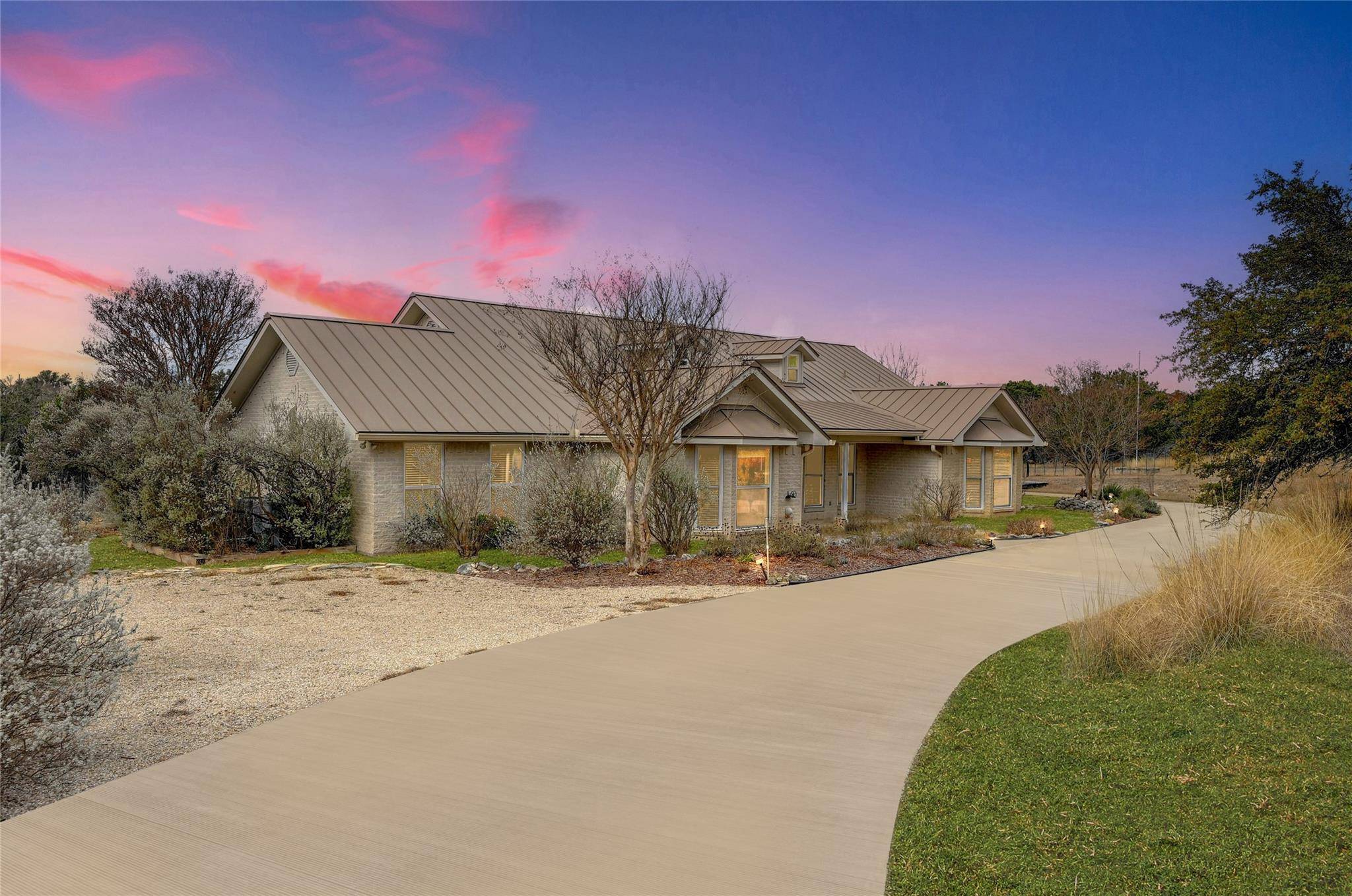 Kerrville, TX 78028,315 Greenleaf DR