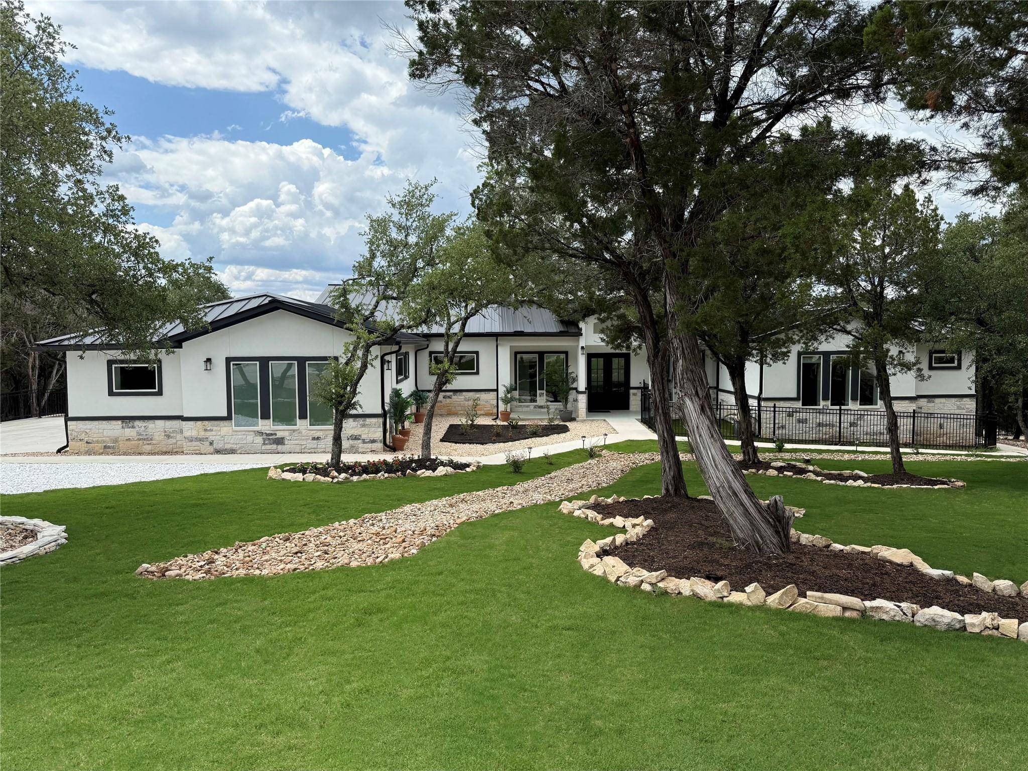 Jonestown, TX 78645,7605 Lantern View DR