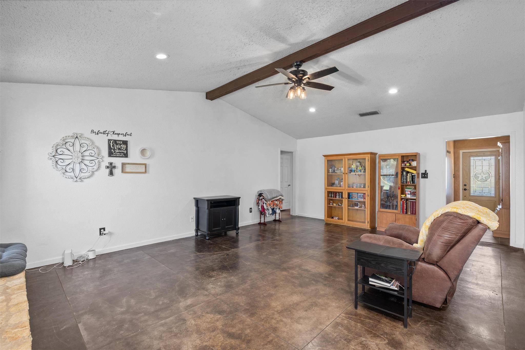 Taylor, TX 76574,306 Drake LN