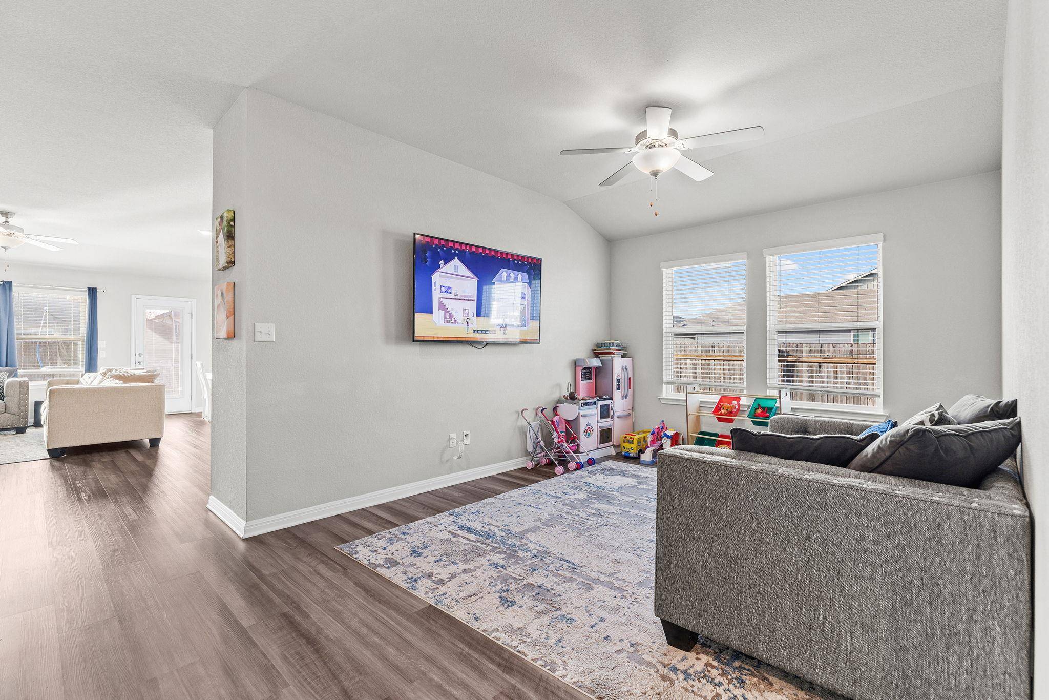 Hutto, TX 78634,709 East ST