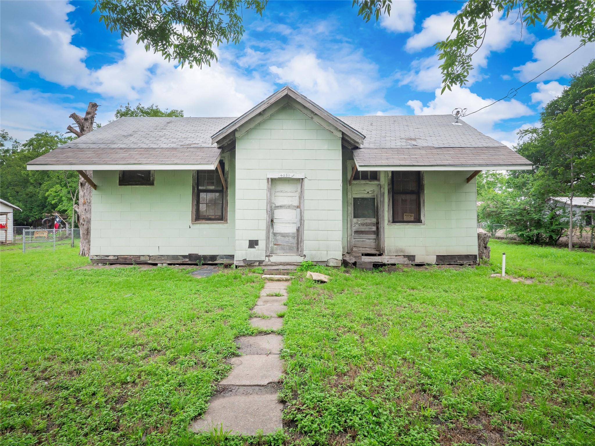 Elm Mott, TX 76640,4531 S Old Dallas RD