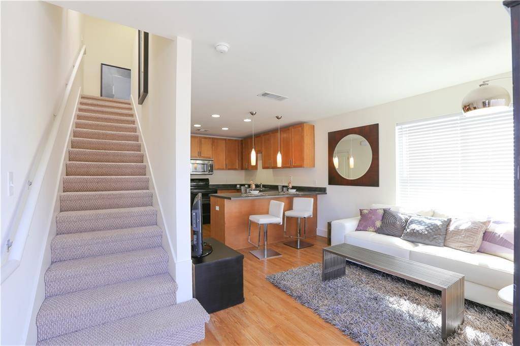 Austin, TX 78705,711 W 32 ST #125