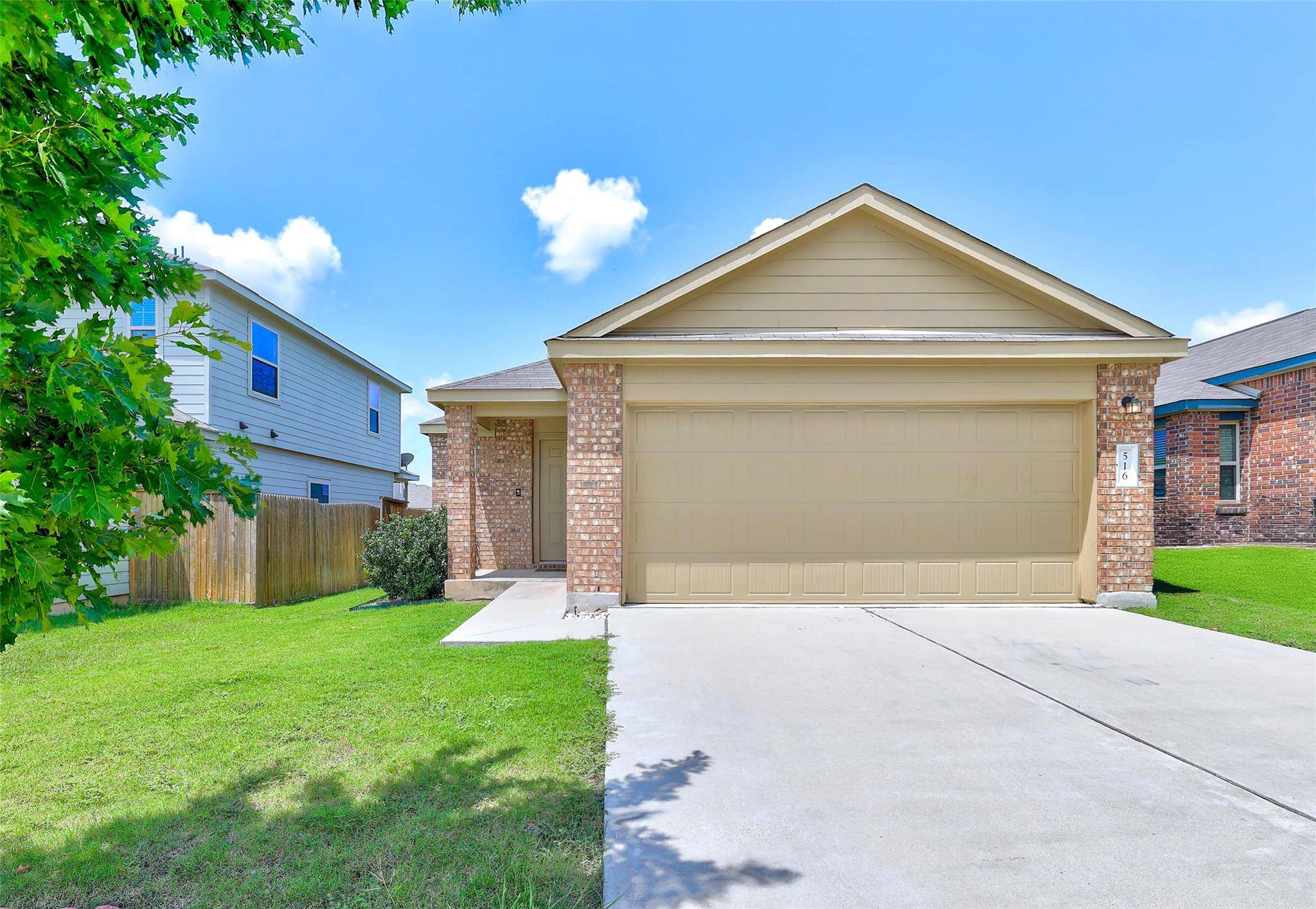 Jarrell, TX 76537,516 Circle WAY