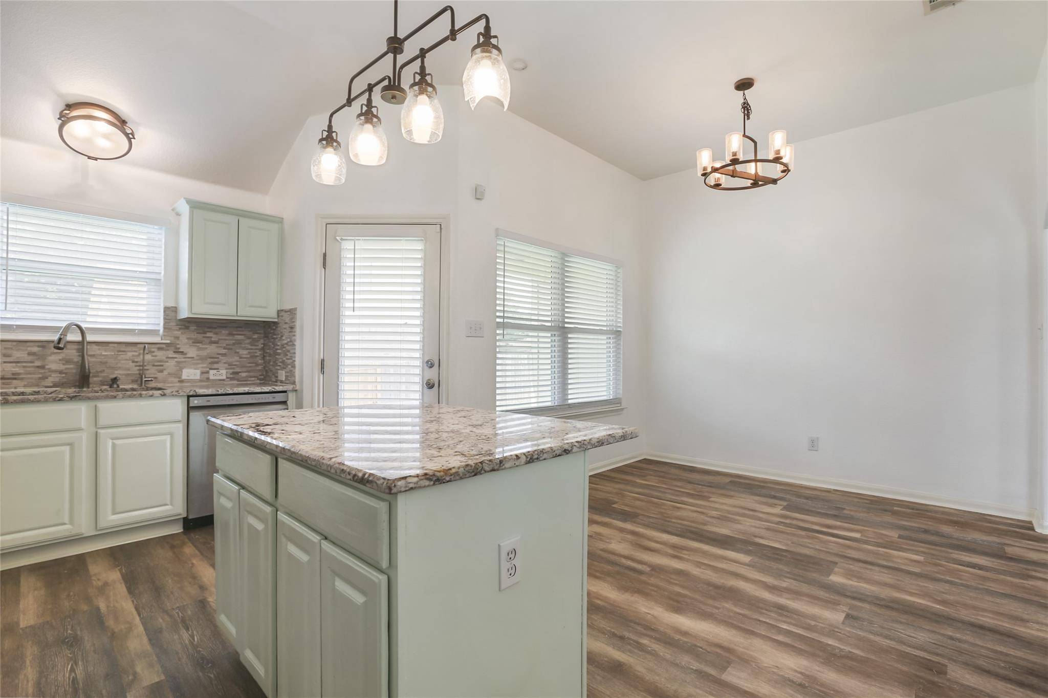 Round Rock, TX 78665,335 Hidden Brook LN
