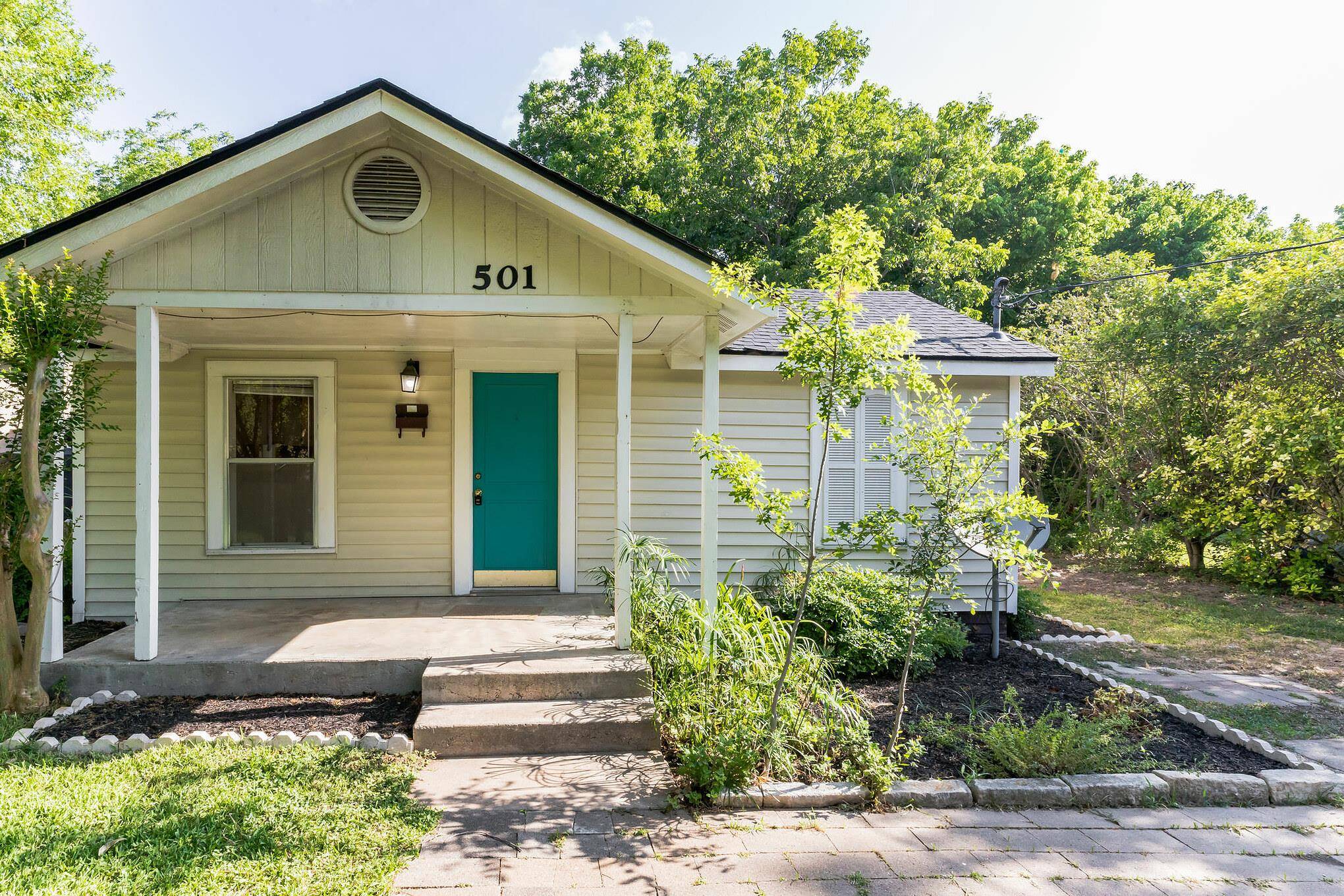 Georgetown, TX 78626,501 E 4th ST