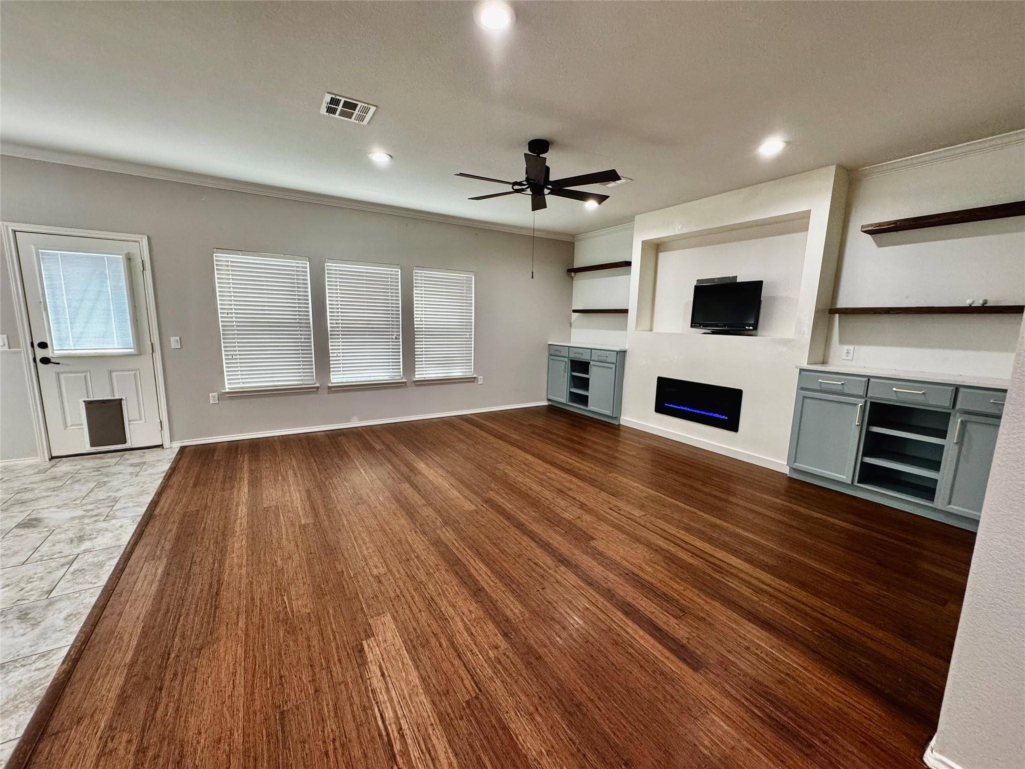 Austin, TX 78747,5809 Kleberg TRL